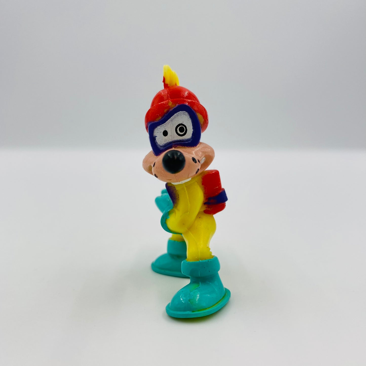 Kellogg's Darkwing Duck Megavolt 2” figurine (1992) loose