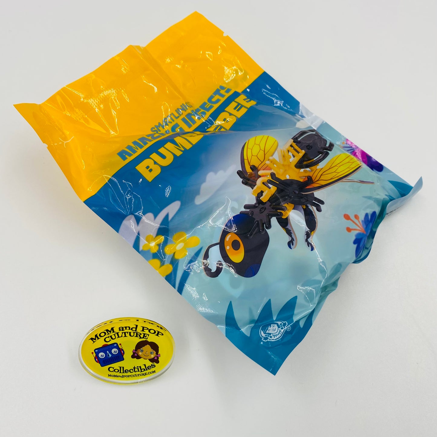 Smartlinks Amazing Insects Bumblebee Wendy's Kids' Meal toy (2024) bagged