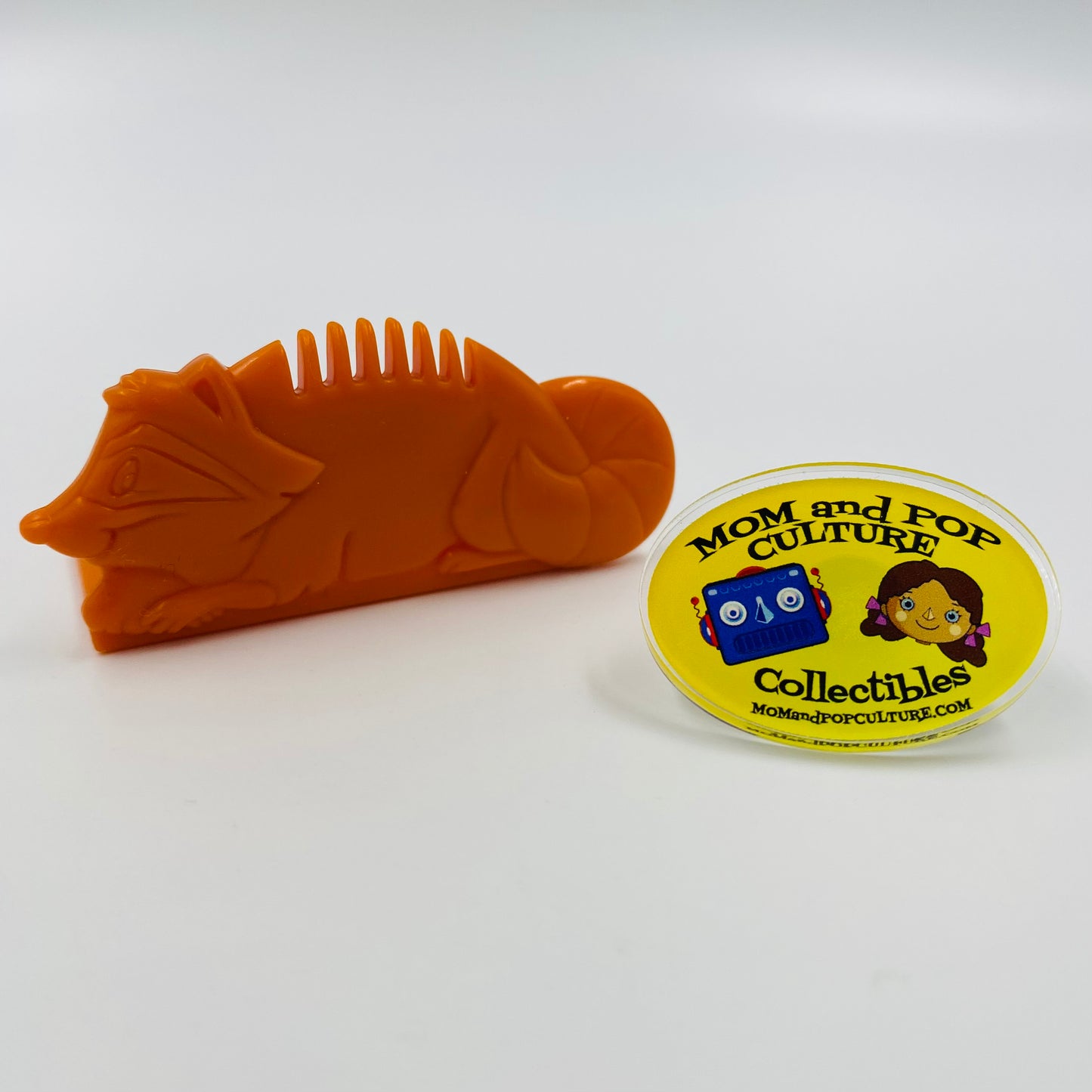 Walt Disney Masterpiece Collection Pocahontas Meeko comb McDonald's Happy Meal toy (1995) loose