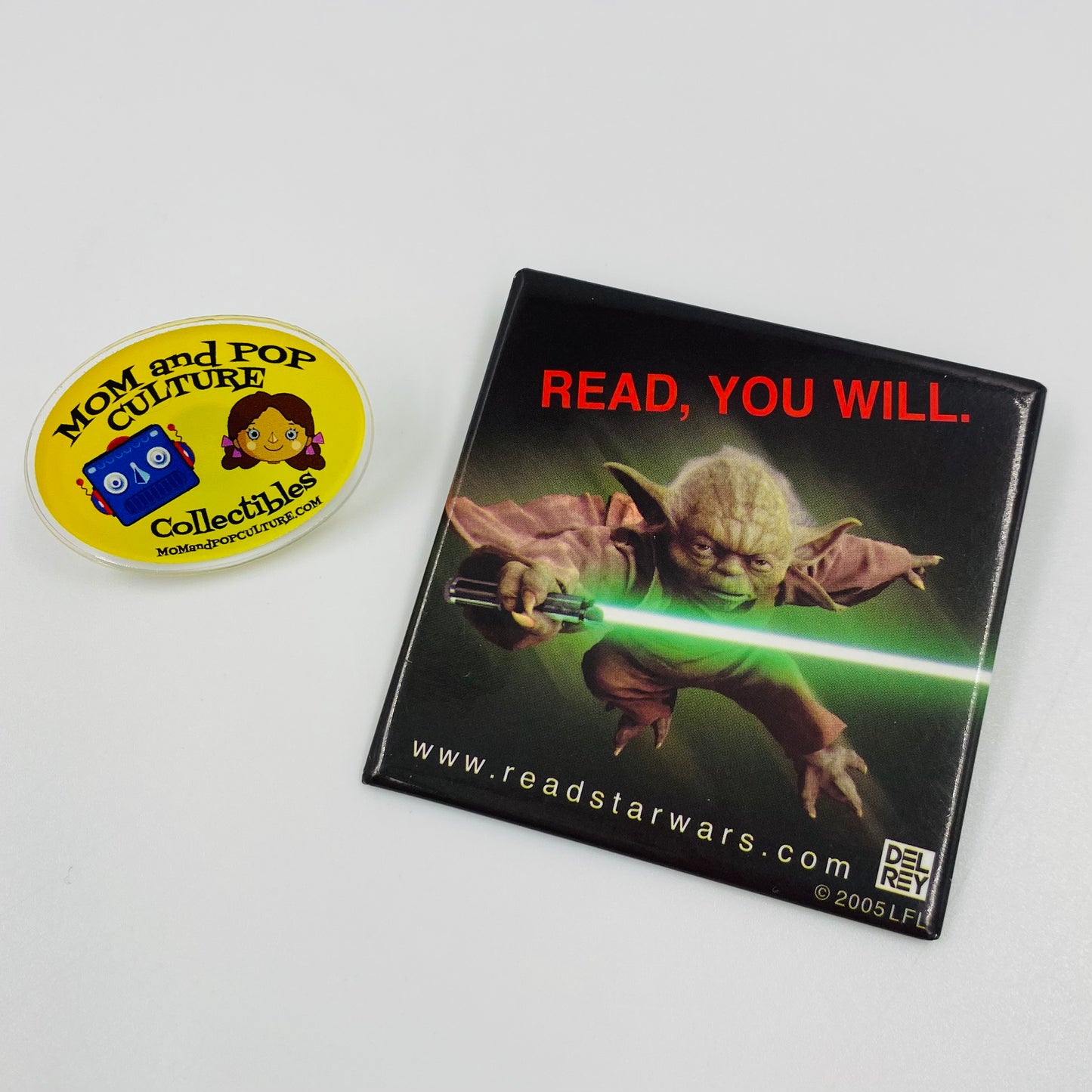 Star Wars Yoda "Read, You Will" pinback square button (2005) Del Rey