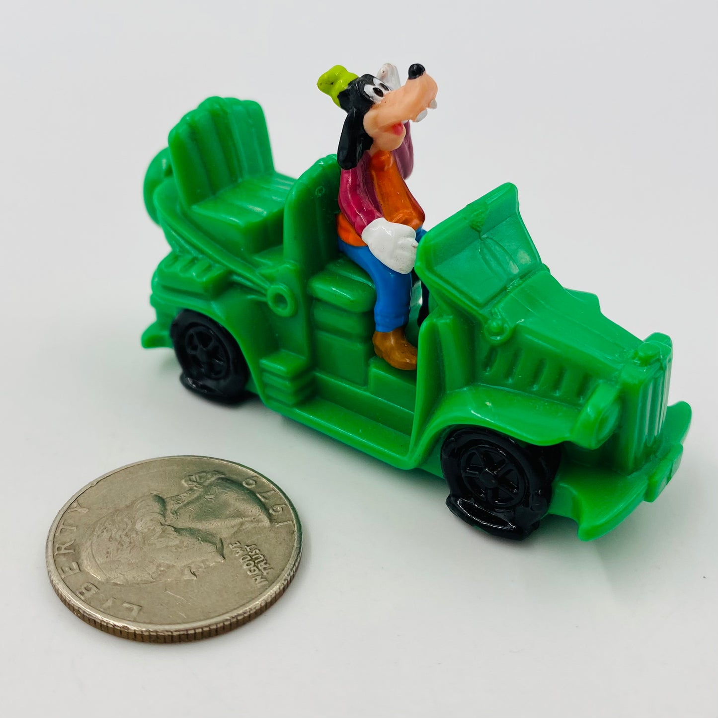 Mickey's Toontown Disneyland Goofy wind-up car Burger King Kids' Meal toy (1993) loose