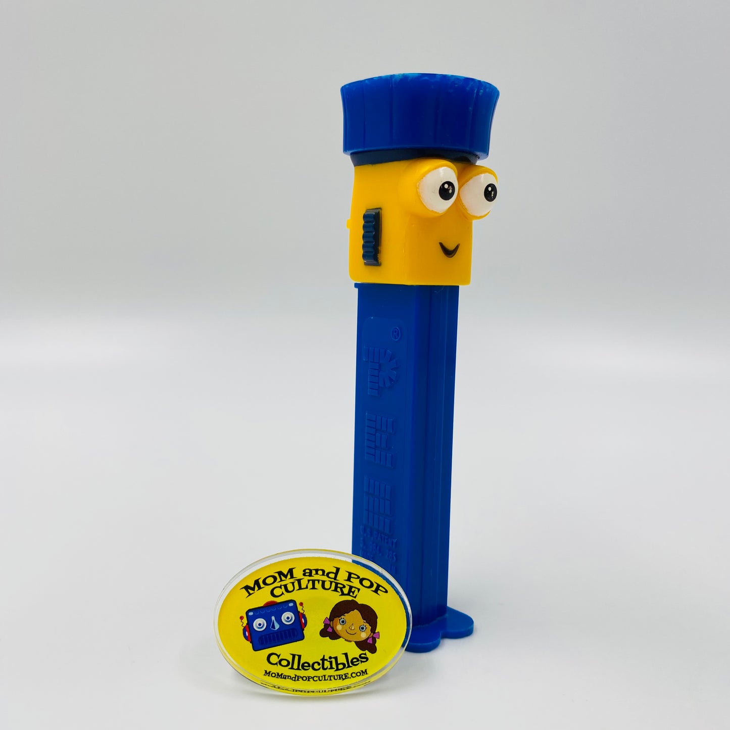 Handy Manny Flicker the Flashlight PEZ dispenser (2011) loose 5.9 China