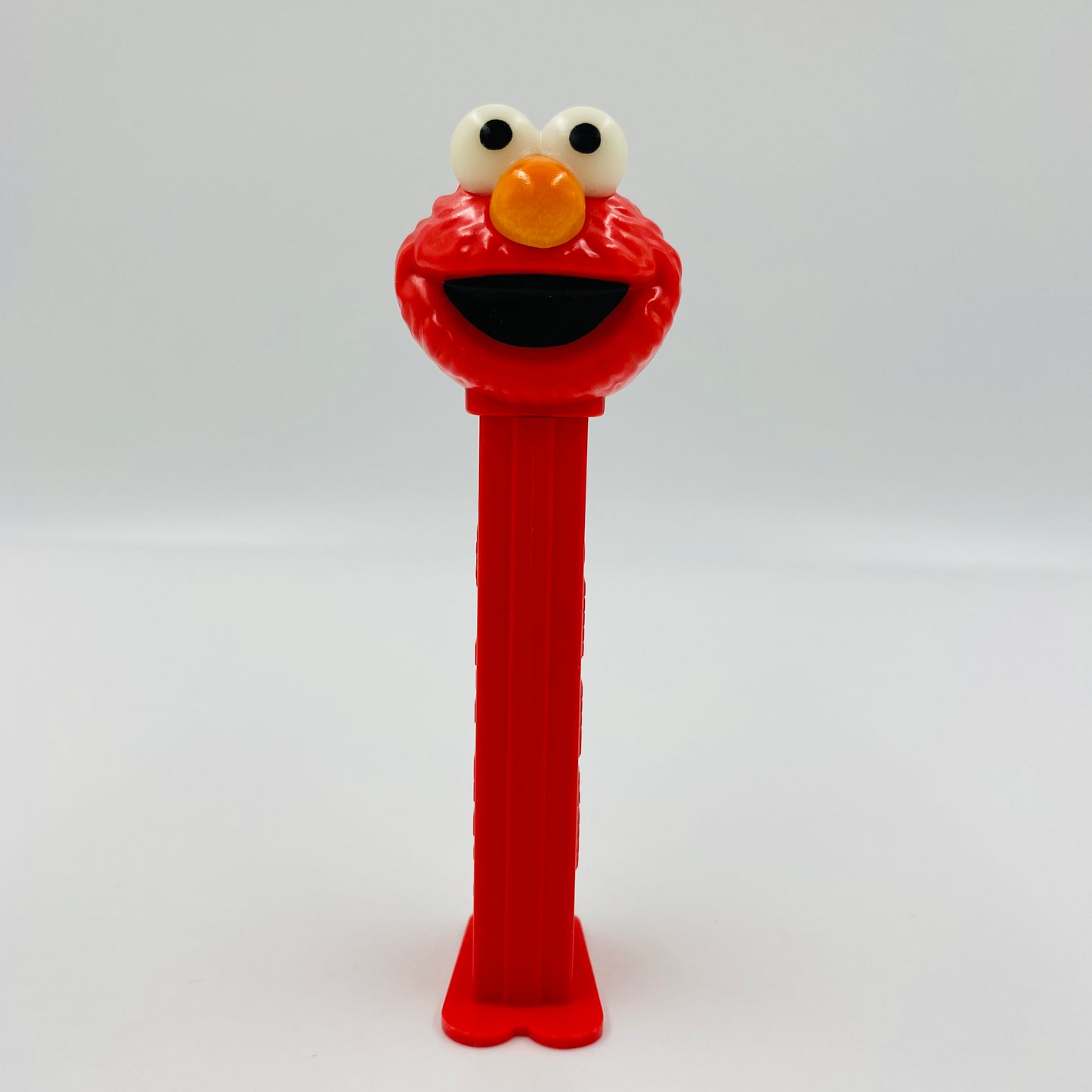 Sesame Street Elmo PEZ dispenser (2005) loose