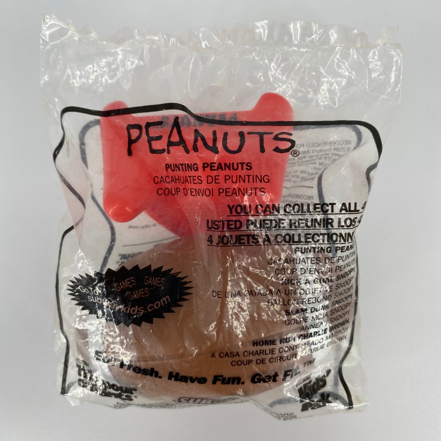 Peanuts Punting Peanuts football Subway Kids' Pak toy (2004) bagged