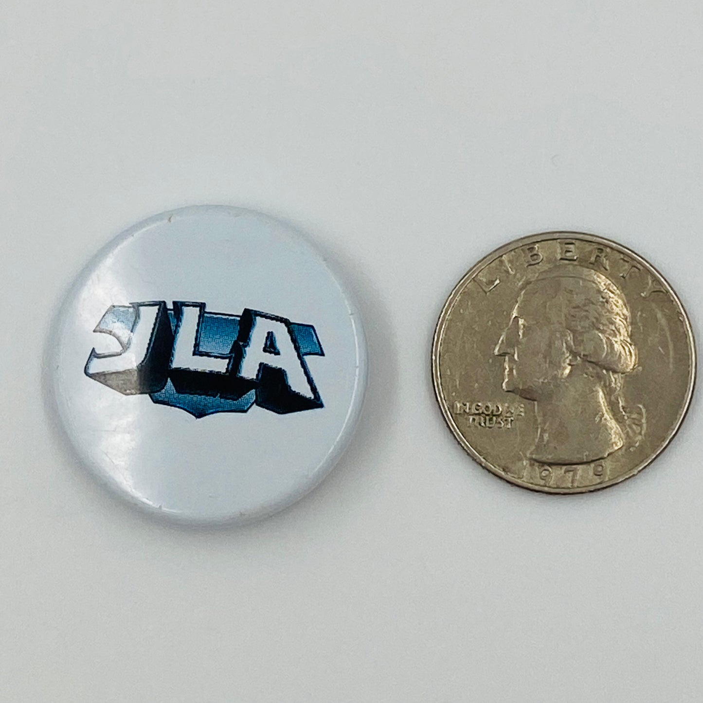 JLA 1997-2006 Comic Logo promo pinback button (1997)