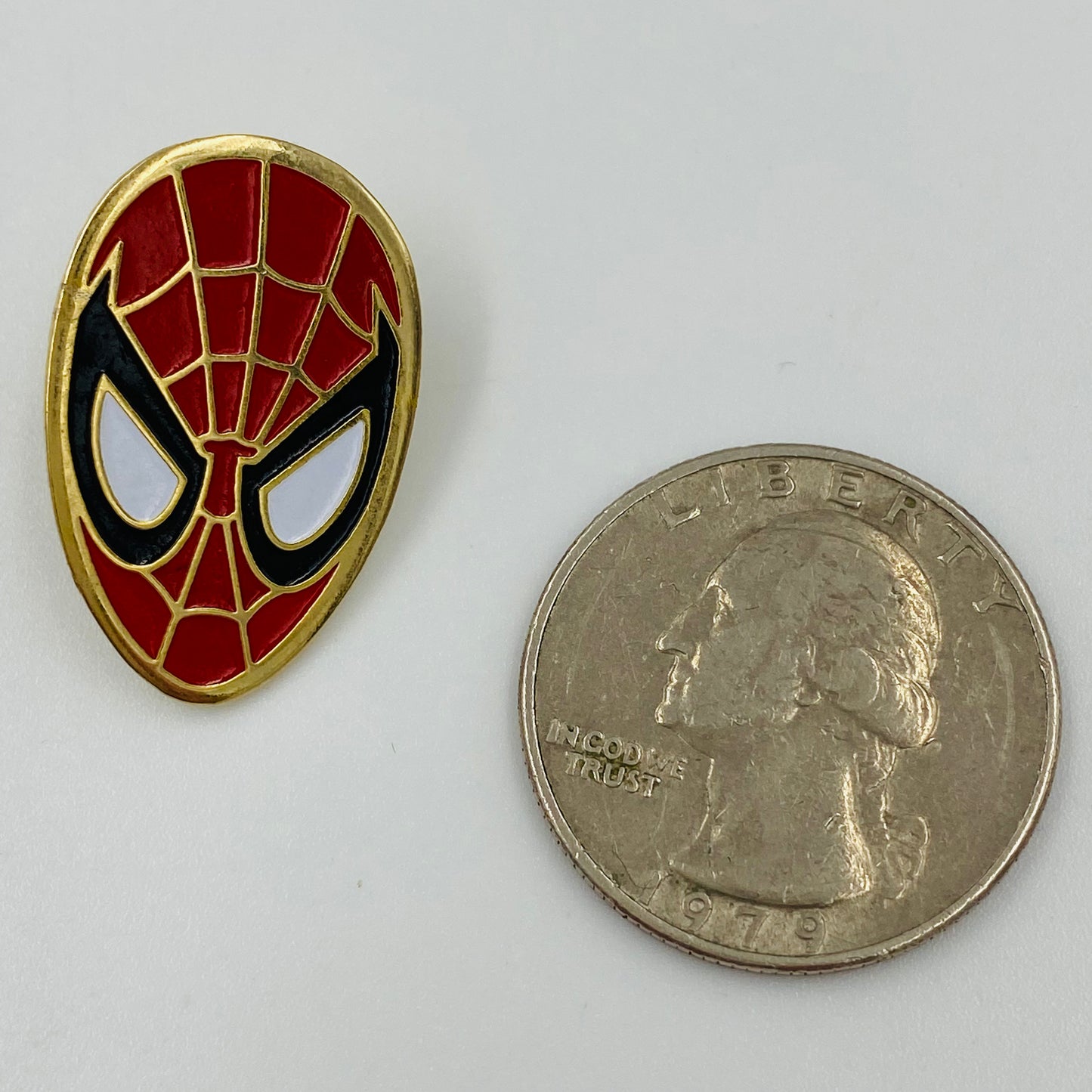 Spider-Man metal pin (1993) Planet Studios