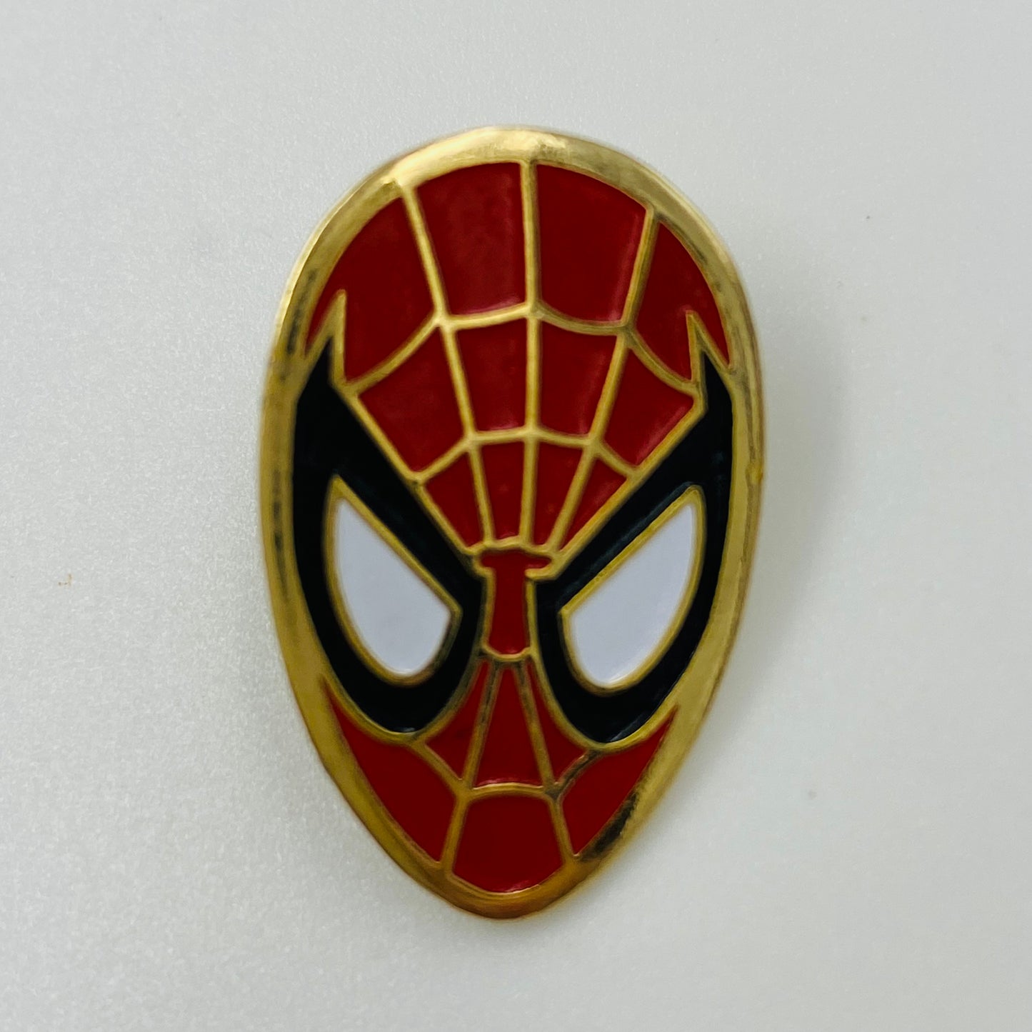 Spider-Man metal pin (1993) Planet Studios