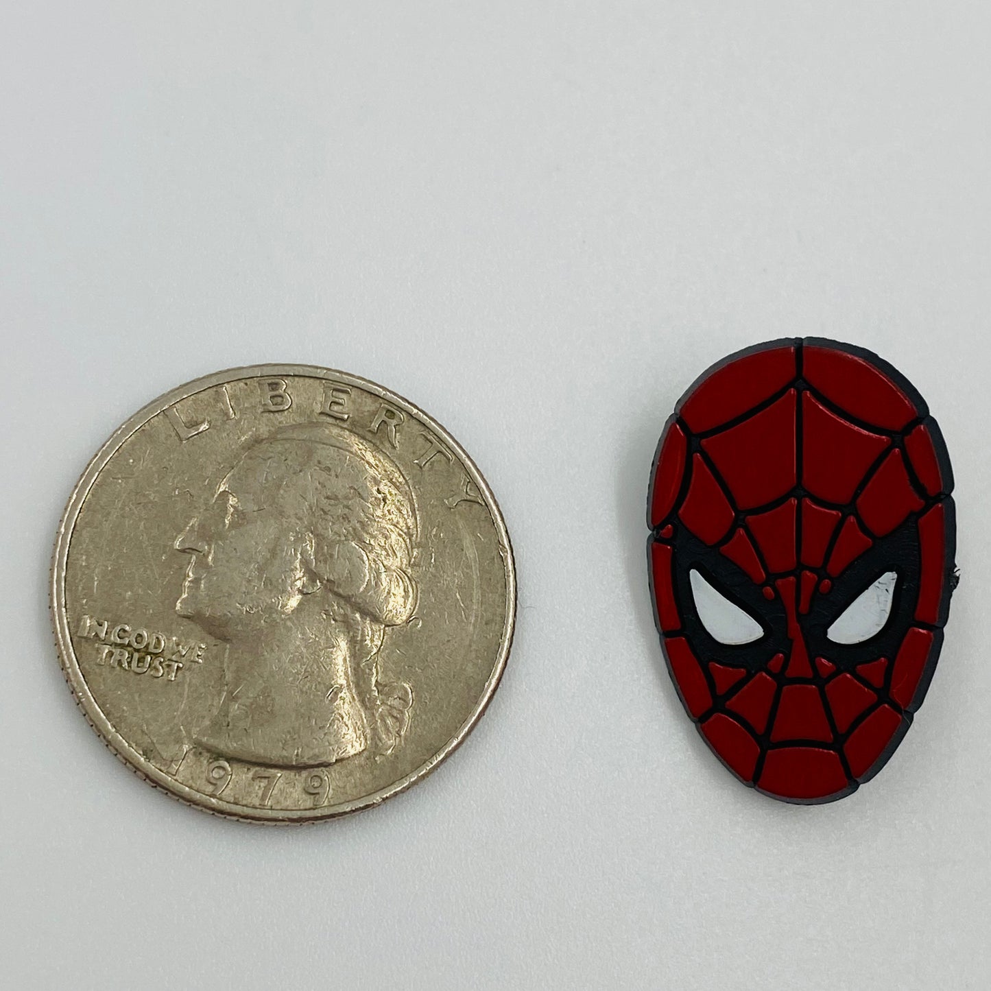 Spider-Man plastic pin (1991)