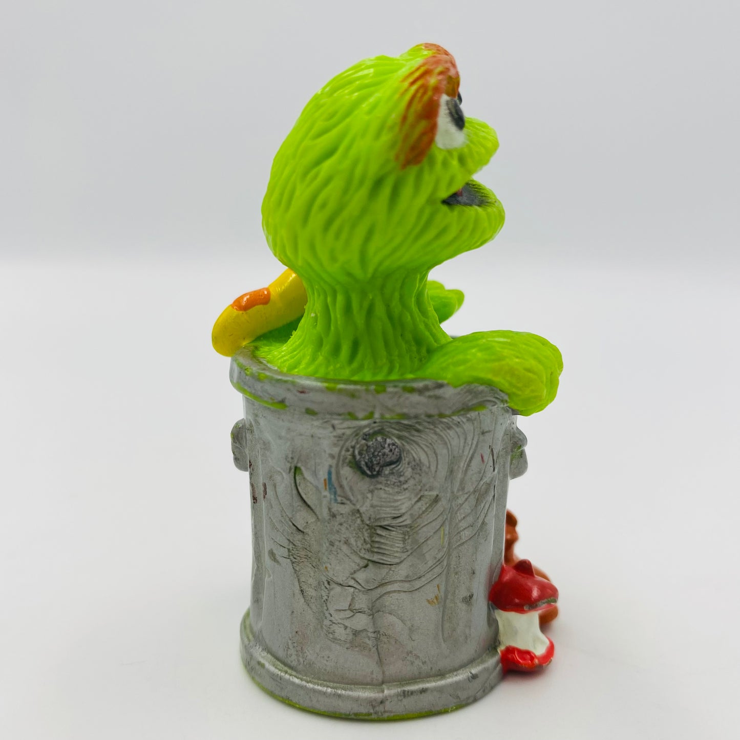 Sesame Street: Oscar the Grouch with Slimy loose figurine (1997) Tyco