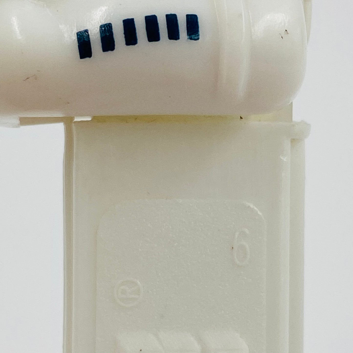 Star Wars Imperial Stormtrooper (black stripes) PEZ dispenser (1997) loose 4.9 China