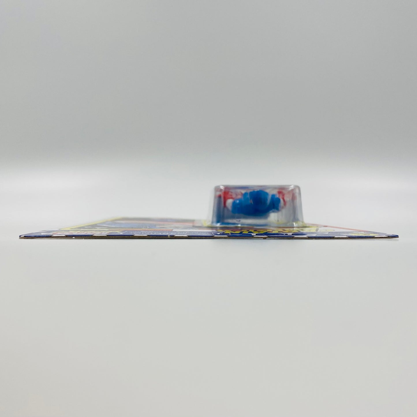 Marvel Legends Retro Captain America carded 3.75” action figure (2021) Kenner (Hasbro)