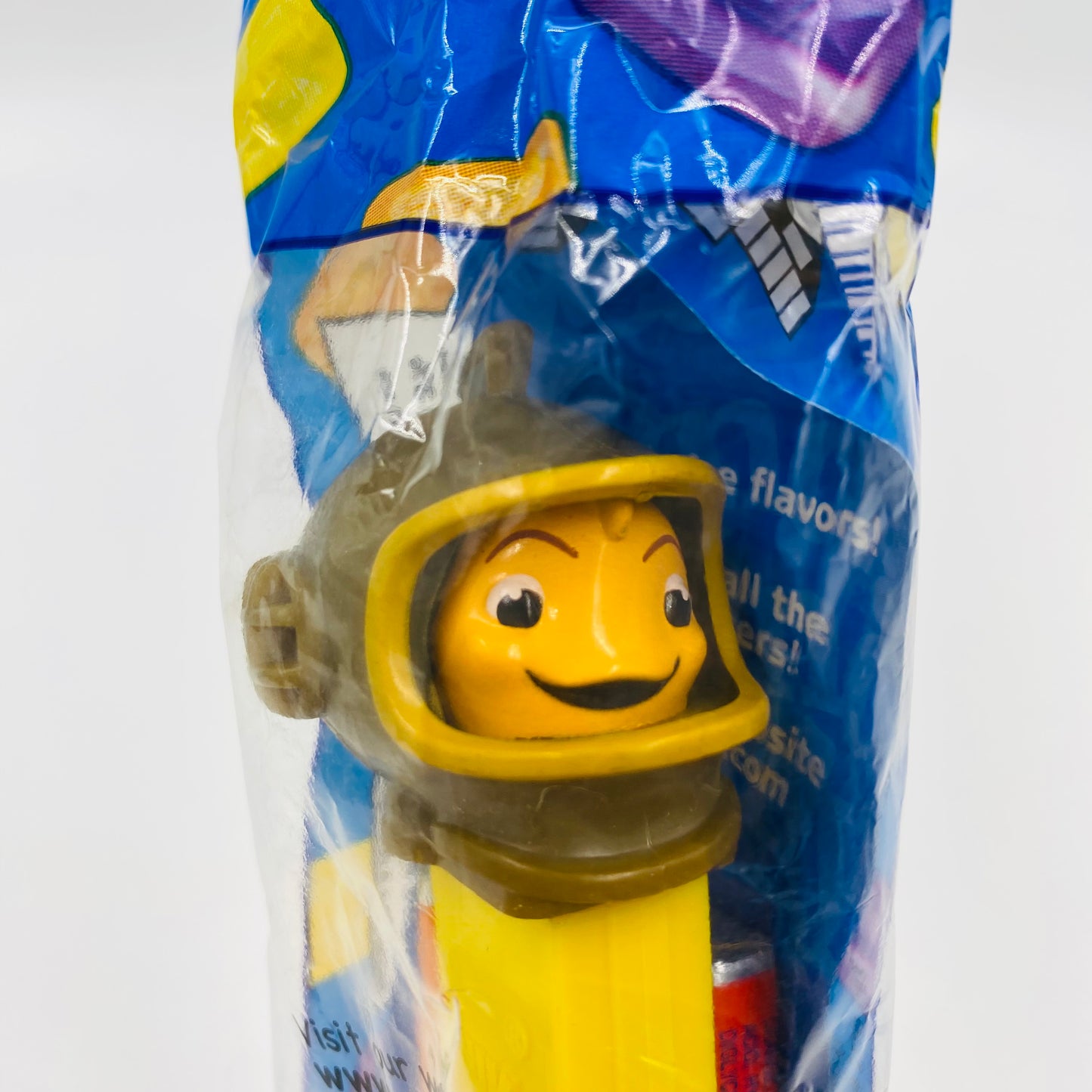 Chicken Little Fish Out of Water PEZ dispenser (2006) bagged 5.9 China