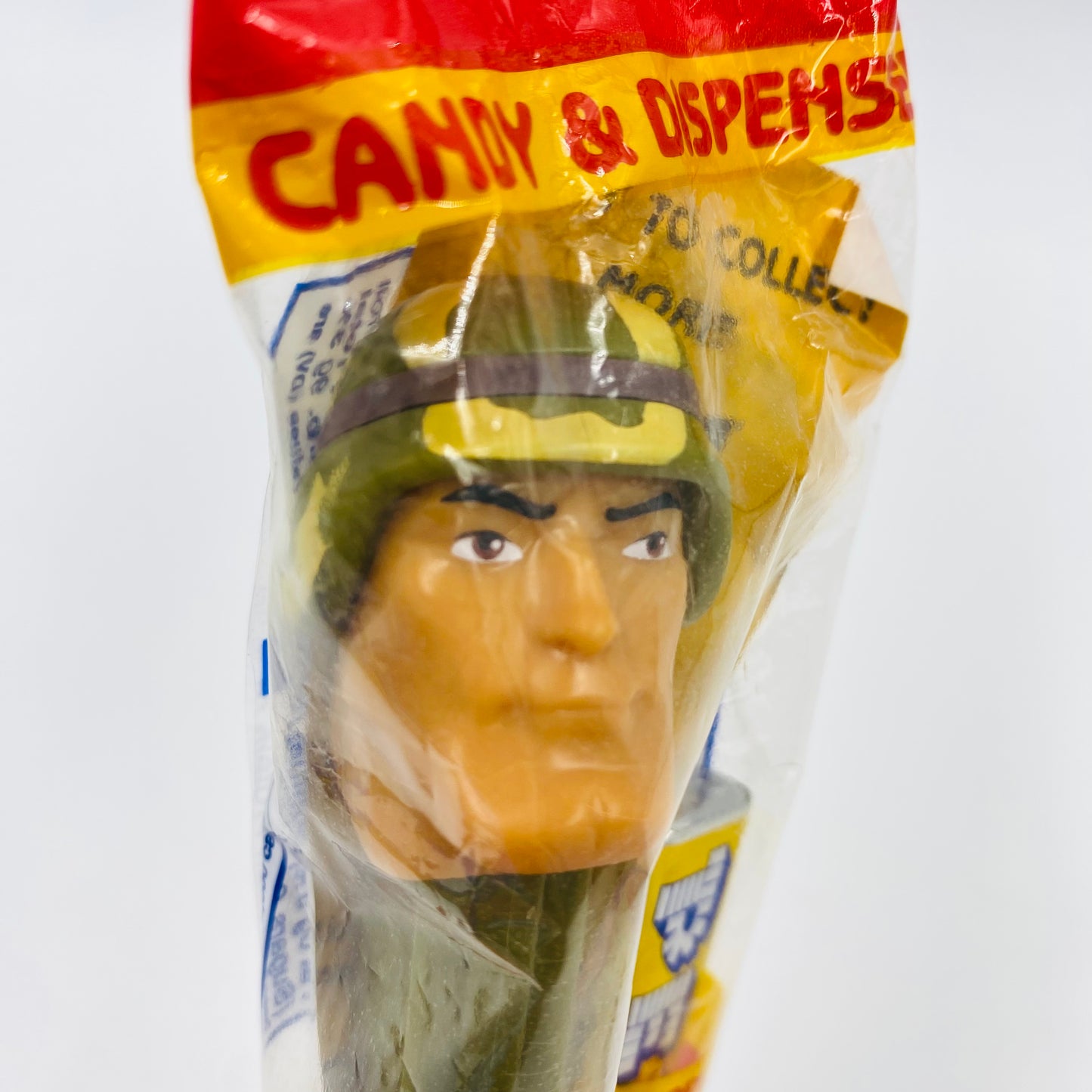 Emergency Heroes Greg the Guardsman PEZ dispenser (2003) bagged 5.9 Slovenia red cello