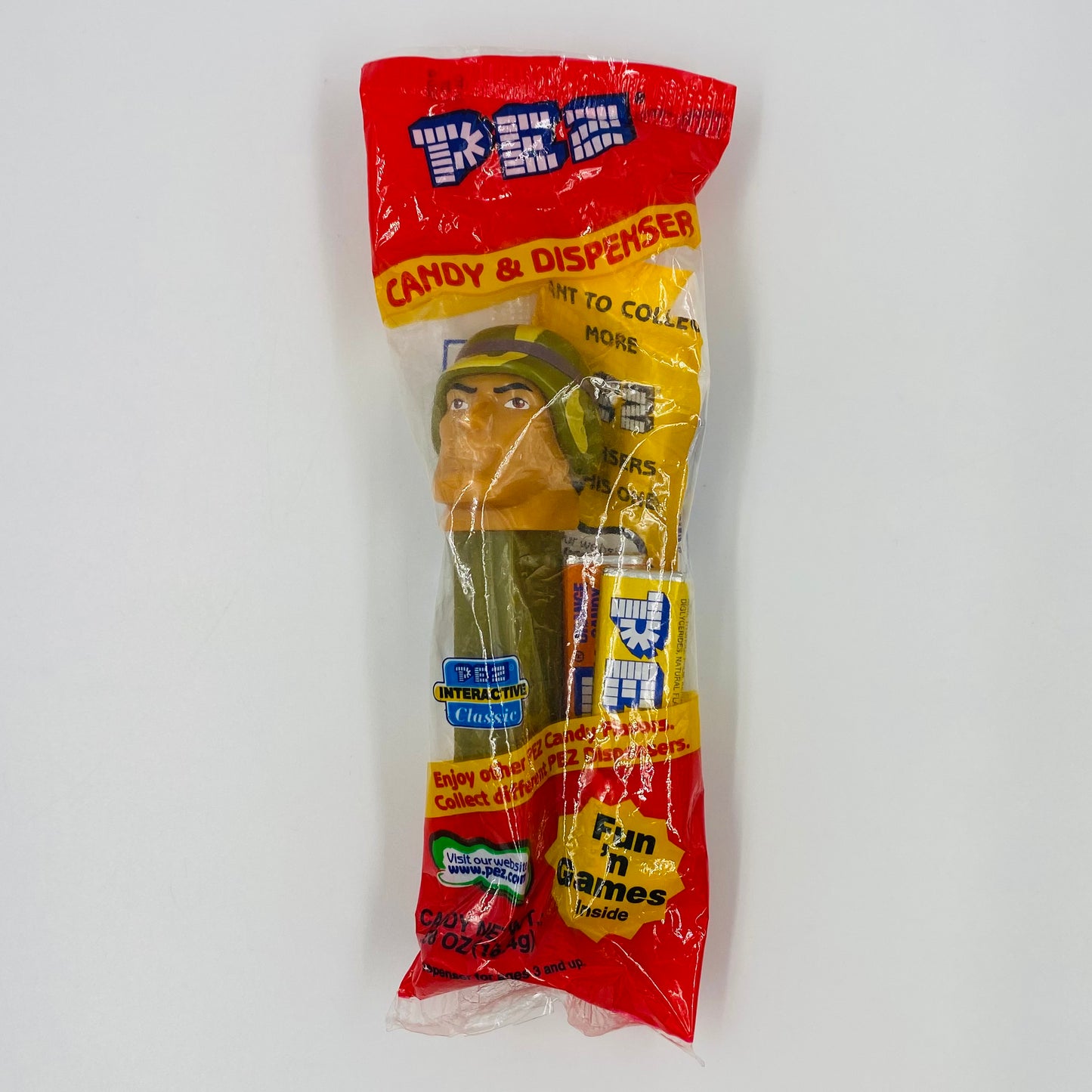 Emergency Heroes Greg the Guardsman PEZ dispenser (2003) bagged 5.9 Slovenia red cello