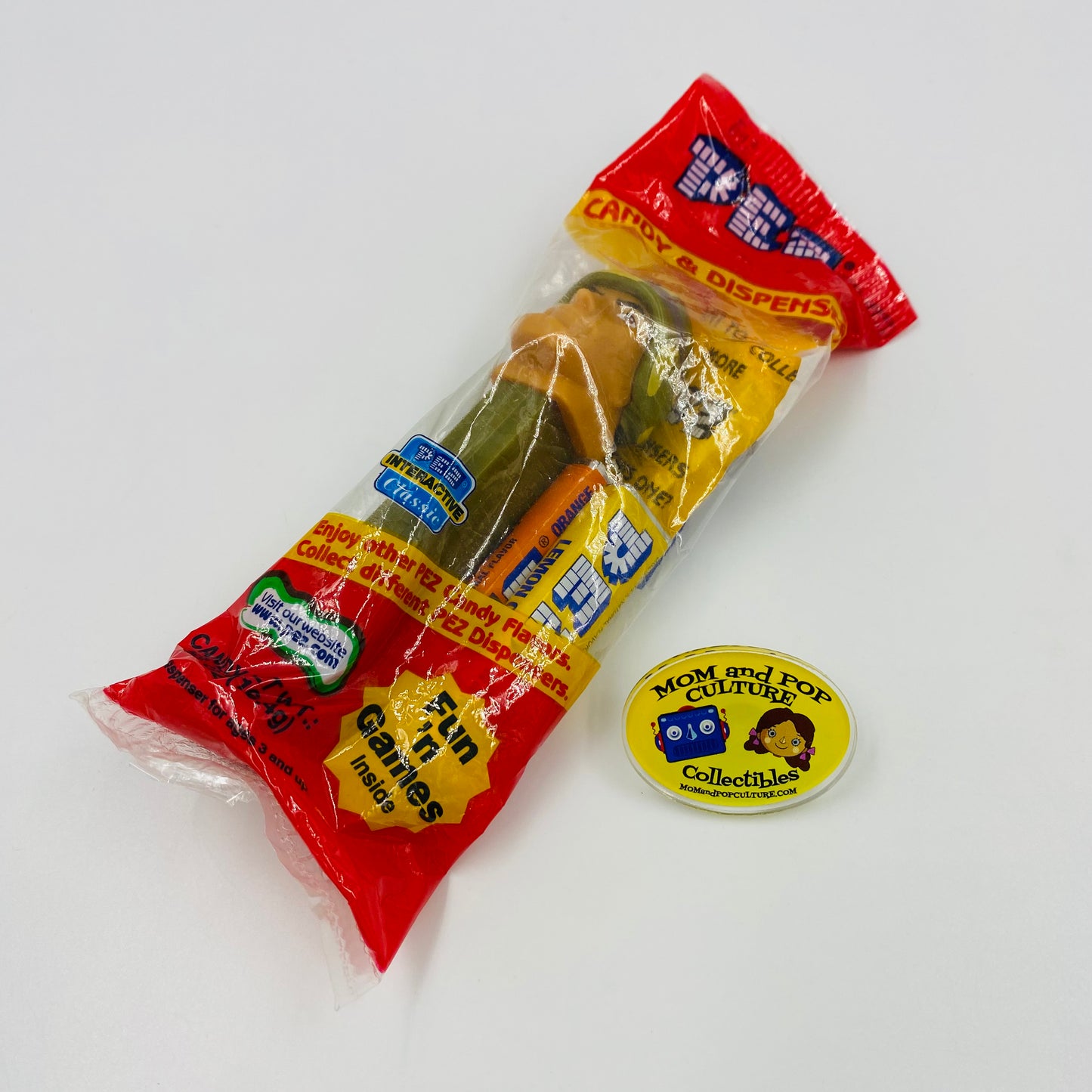 Emergency Heroes Greg the Guardsman PEZ dispenser (2003) bagged 5.9 Slovenia red cello