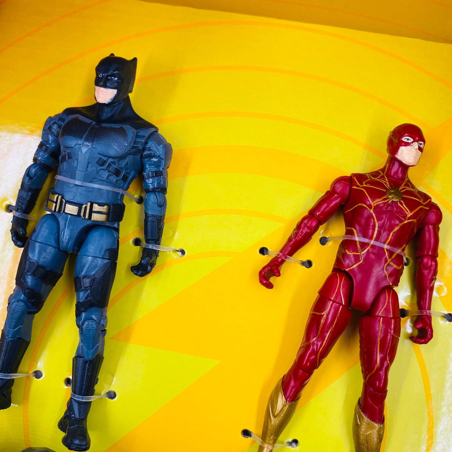The Flash The Flash & Batman & Batcycle boxed 4” action figures & vehicle (2023) Spin Master