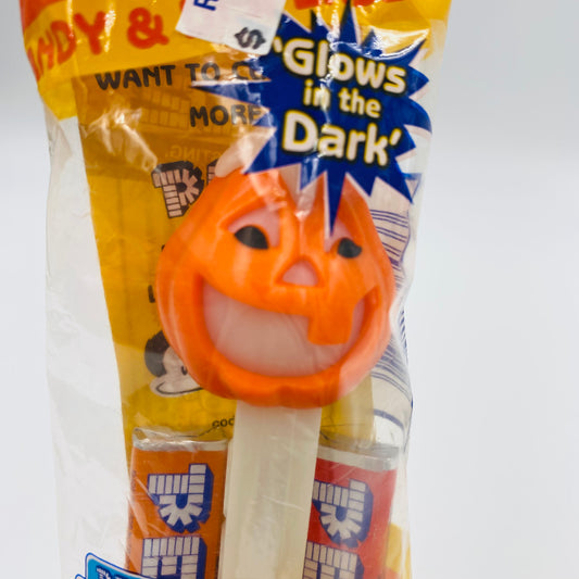 Halloween Glow in the Dark Jack O Lantern PEZ dispenser (2003) bagged 4.9 Hungary orange cello