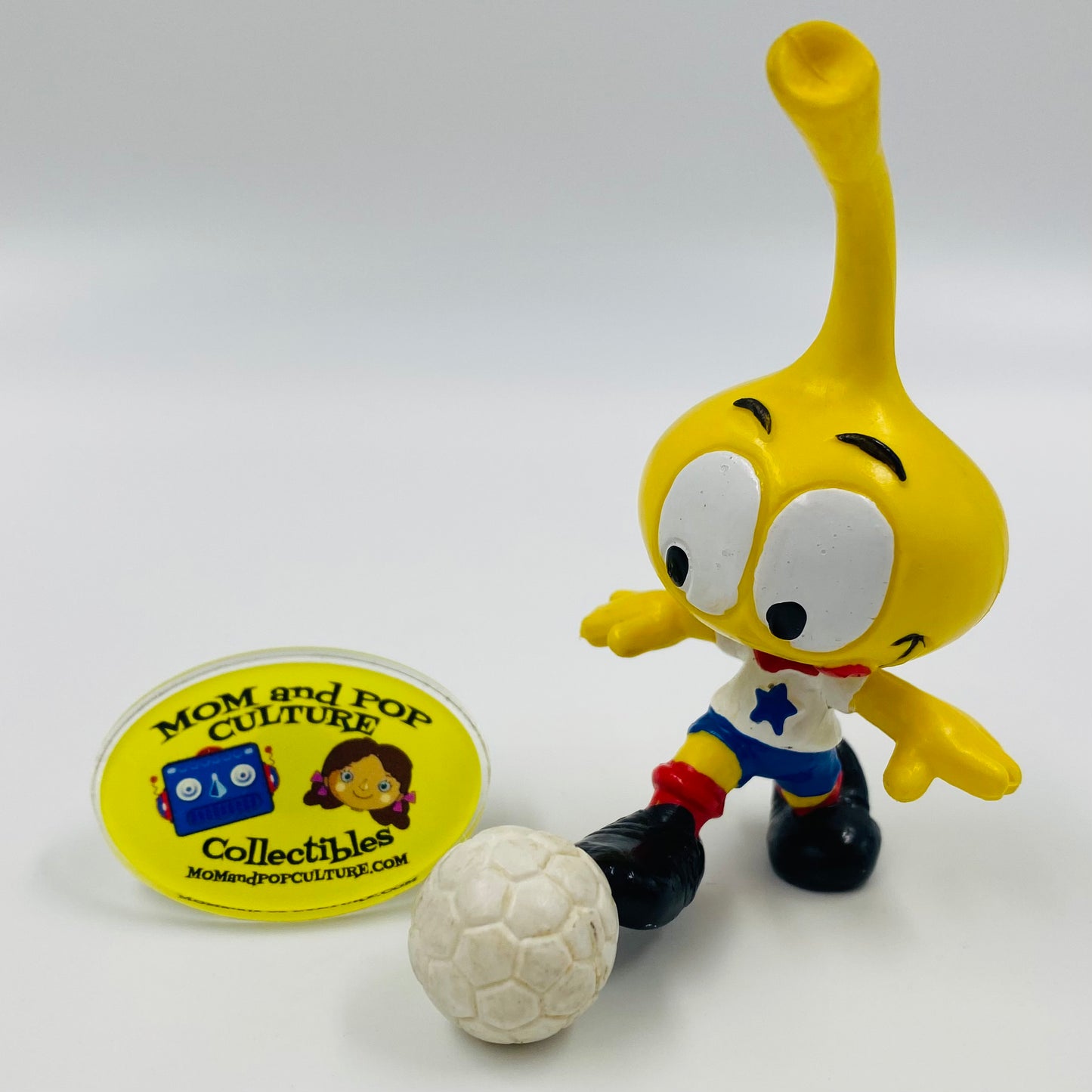 Snorks Allstar with soccer ball (1984) Schleich & Applause