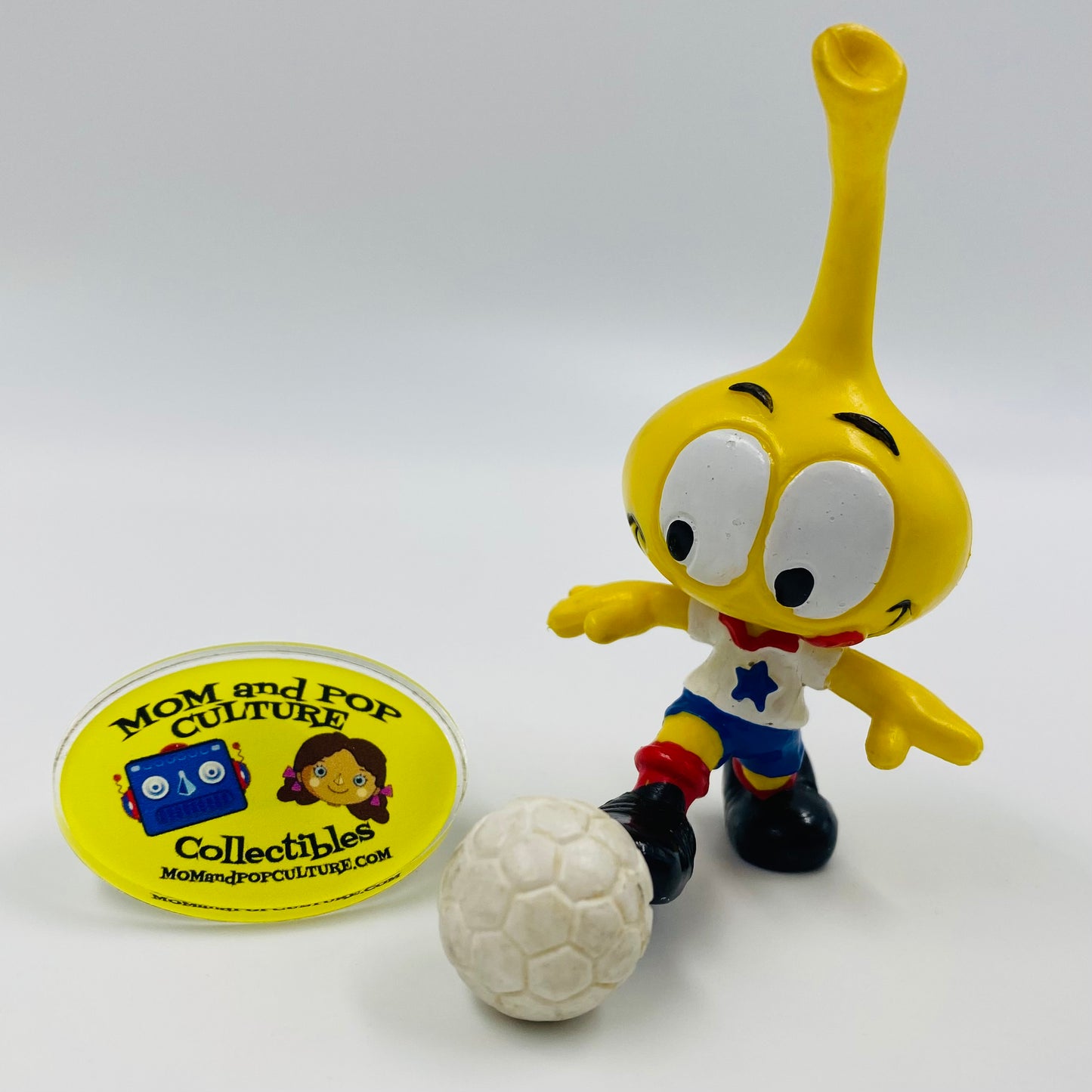 Snorks Allstar with soccer ball (1984) Schleich & Applause