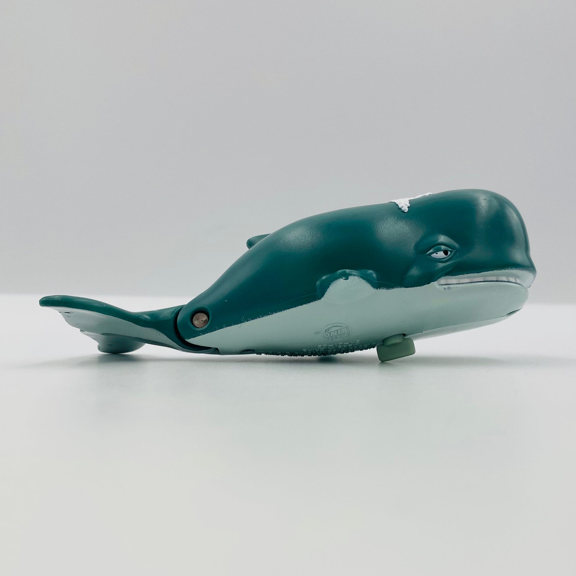 Shark Tale Spray and Play Whale Burger King Kids Meals toy 2004 loose