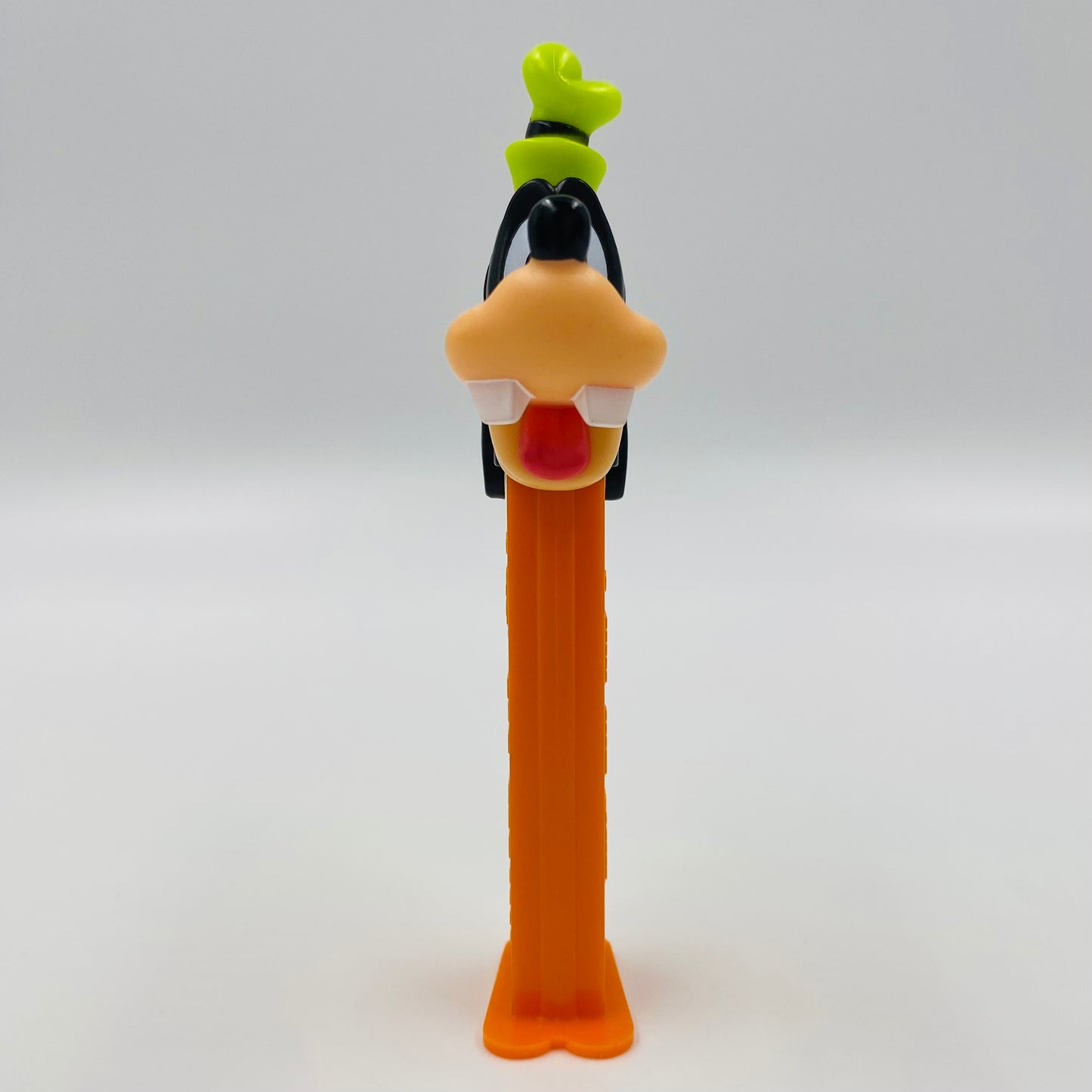 Disney Mickey Mouse & Friends Goofy PEZ dispenser (2009) loose 5.9 China