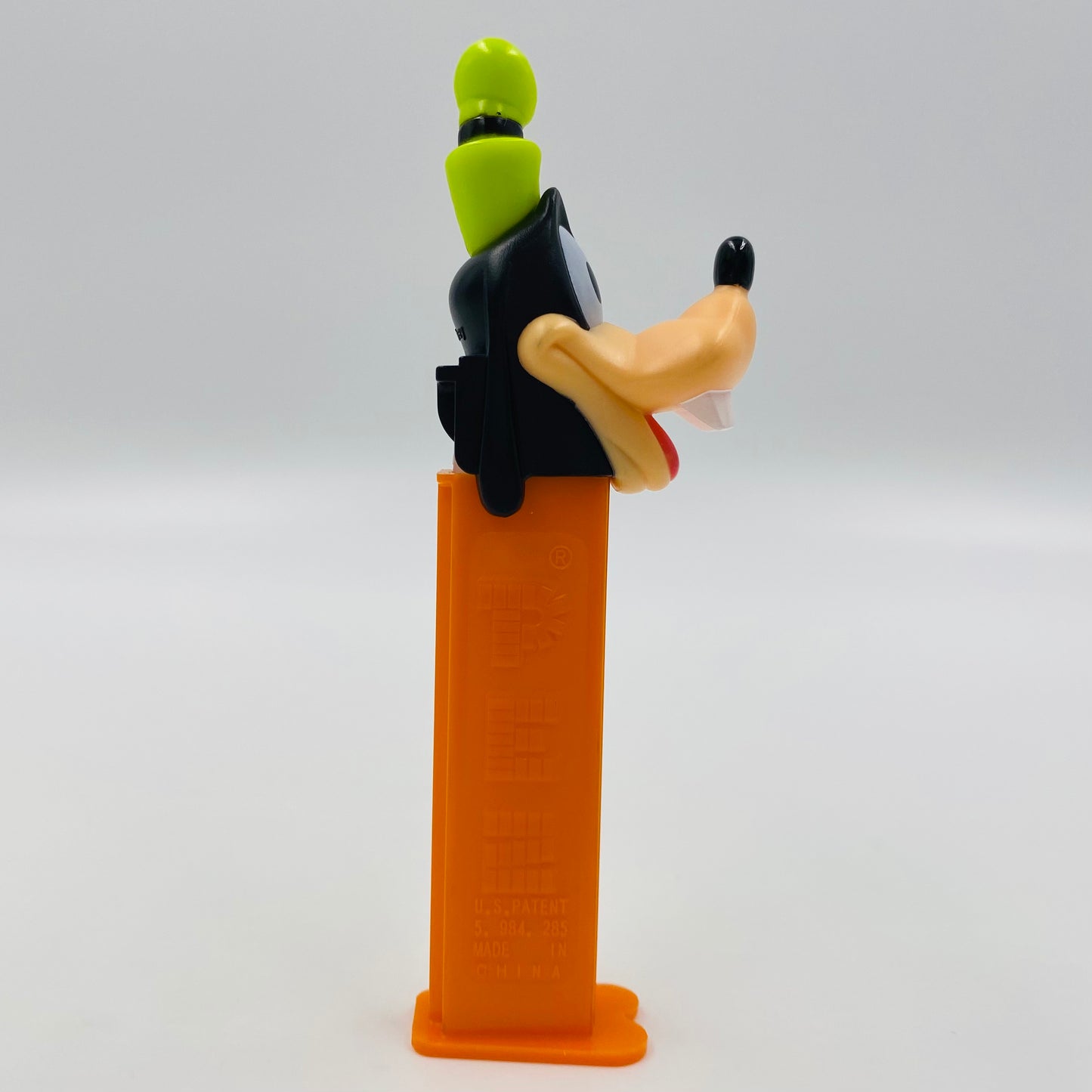 Disney Mickey Mouse & Friends Goofy PEZ dispenser (2009) loose 5.9 China