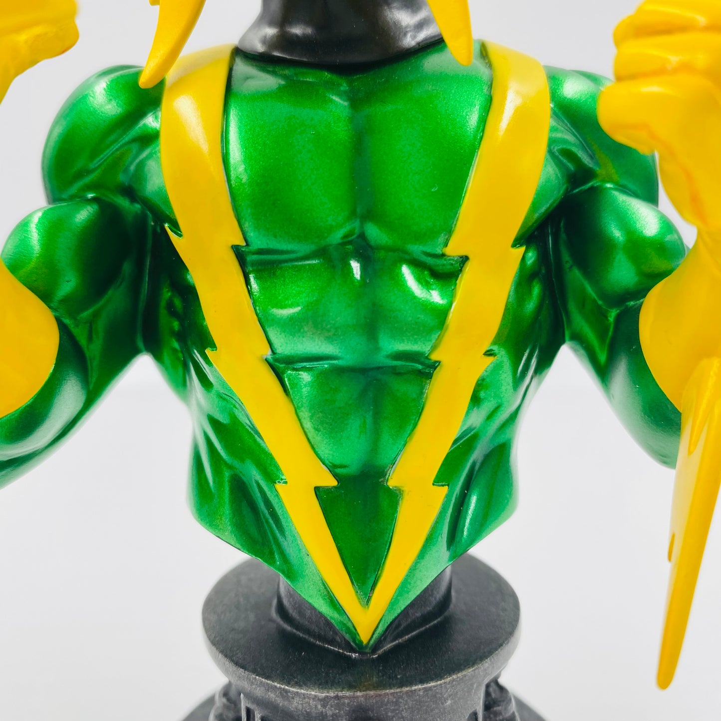 Electro Marvel mini-bust (2005) Bowen Designs