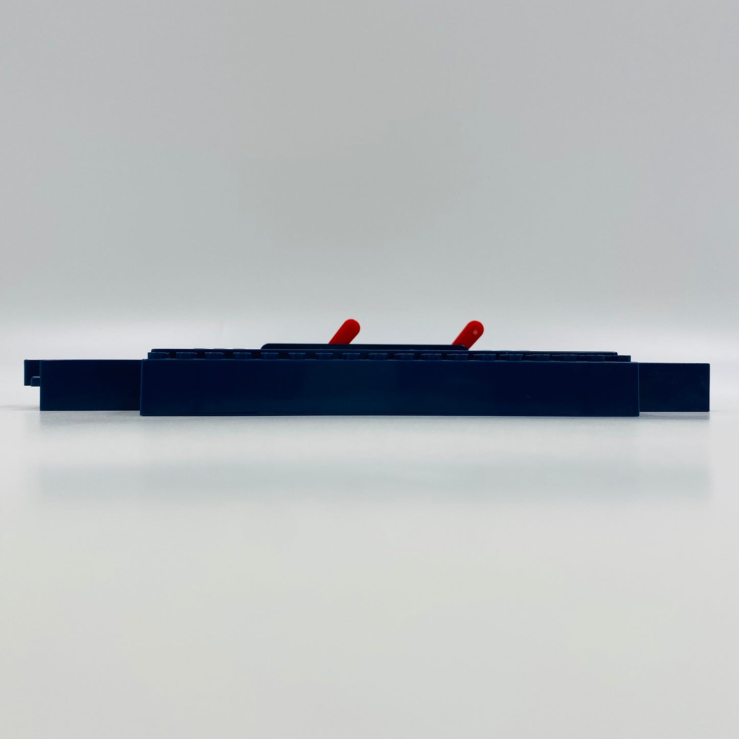 Tomytrain stop and return engine shed base railroad track piece (1989) Tomy