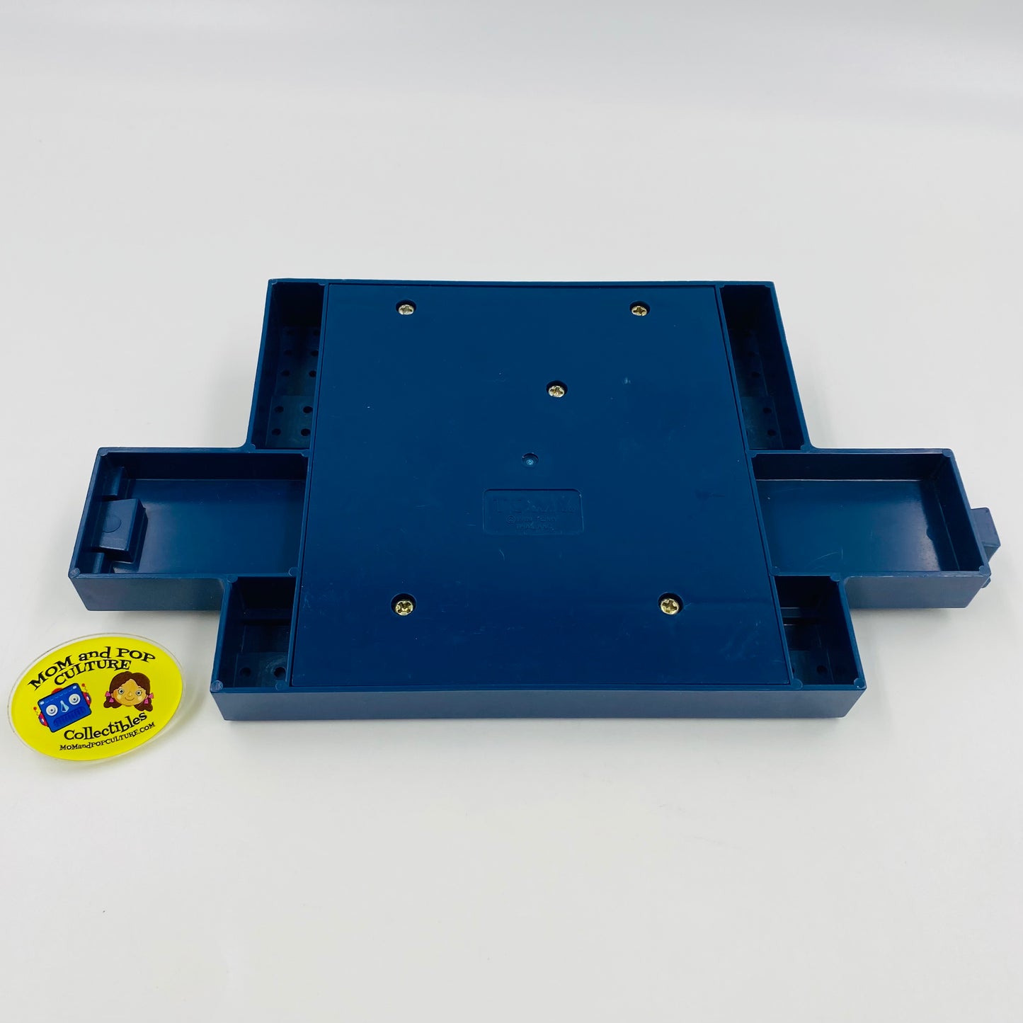 Tomytrain stop and return engine shed base railroad track piece (1989) Tomy