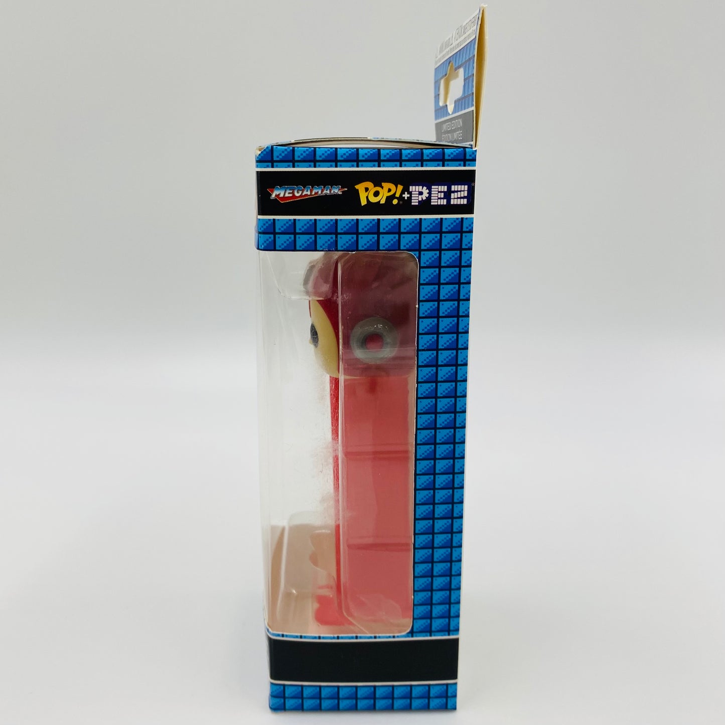 Mega Man Magnet Missle Pop! + PEZ dispenser (2018) boxed
