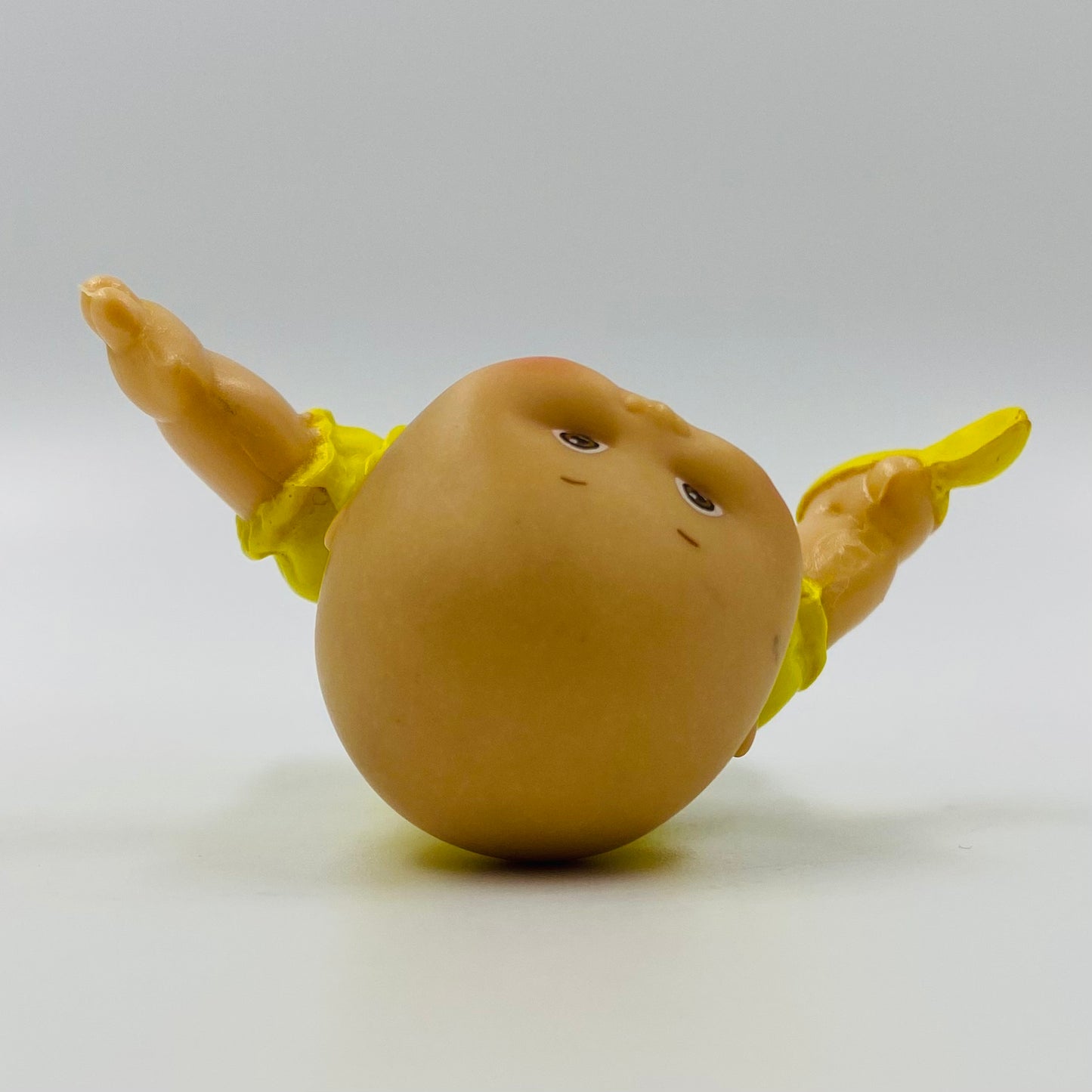 Cabbage Patch Kids yellow onesie/yellow spoon loose 3.5” poseable figure (1984) Panosh Place