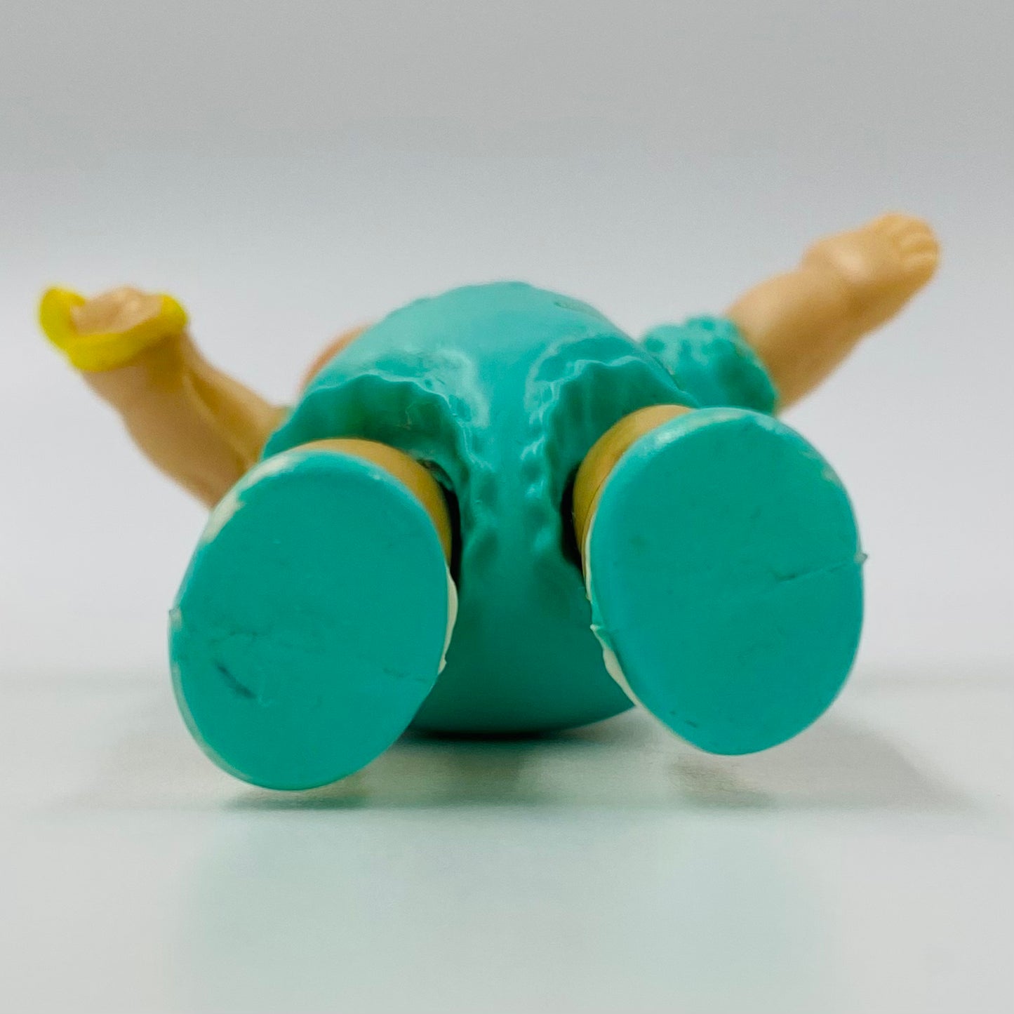 Cabbage Patch Kids turquoise onesie with balloons/yellow spoon loose 3.5” poseable figure (1984) Panosh Place