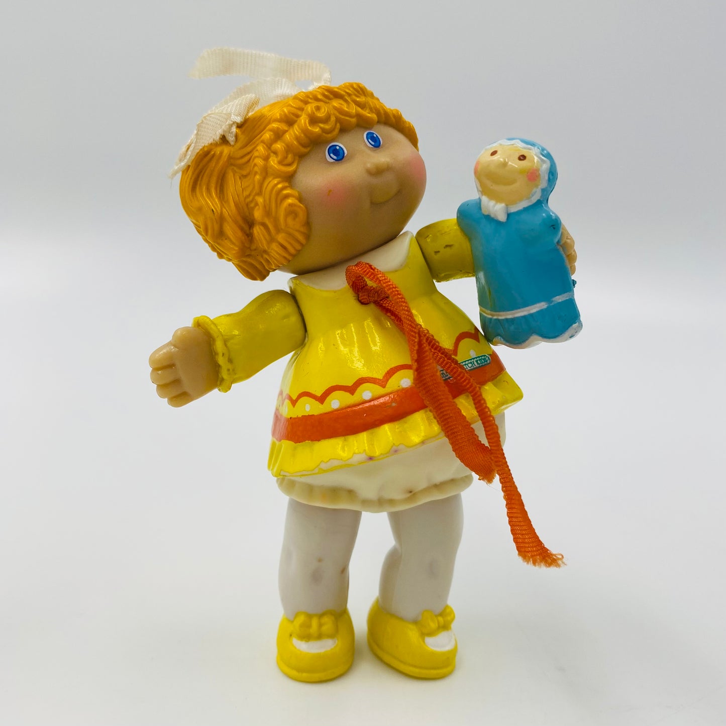 Cabbage Patch Kids yellow, white & orange outfit/blue doll loose 3.5” poseable figure (1984) Panosh Place