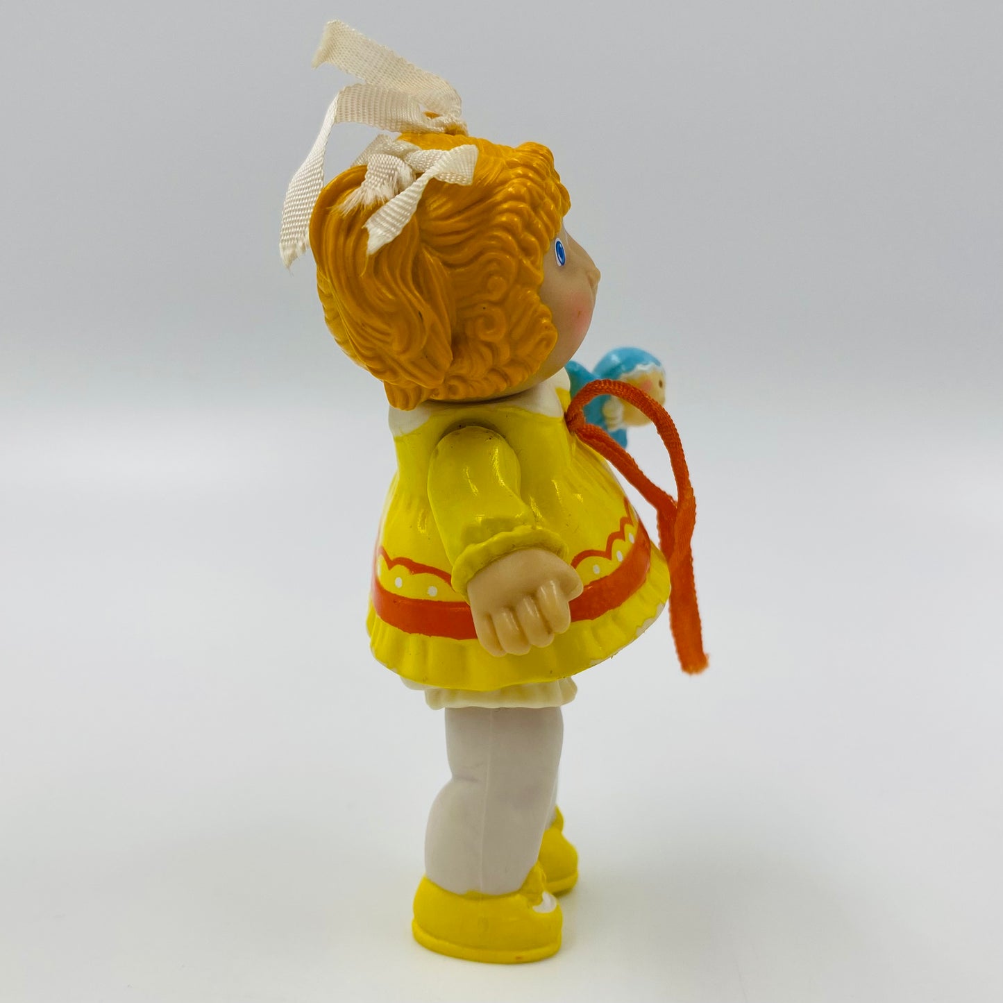 Cabbage Patch Kids yellow, white & orange outfit/blue doll loose 3.5” poseable figure (1984) Panosh Place