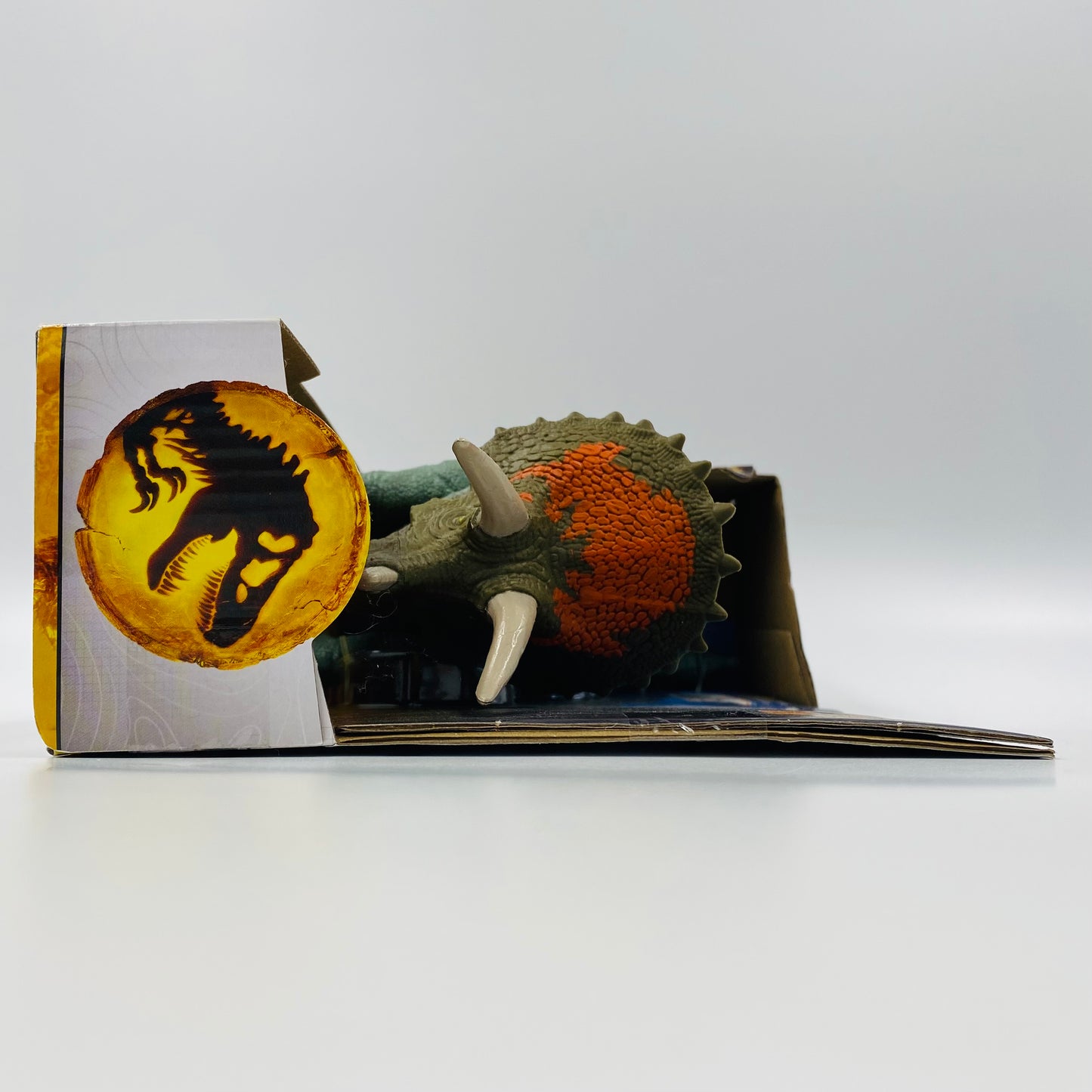 Jurassic World Dominion Roar Strikers Triceratops carded action figure (2022) Mattel