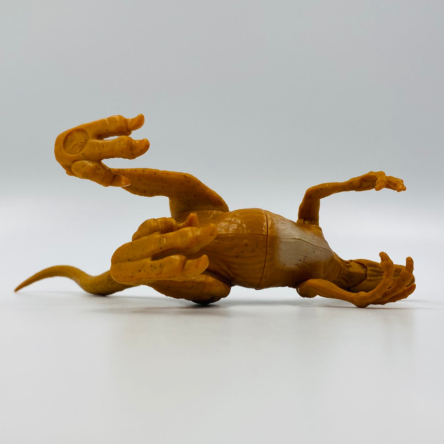 Jurassic World Legacy Collection Velociraptor loose action figure (2021) Mattel