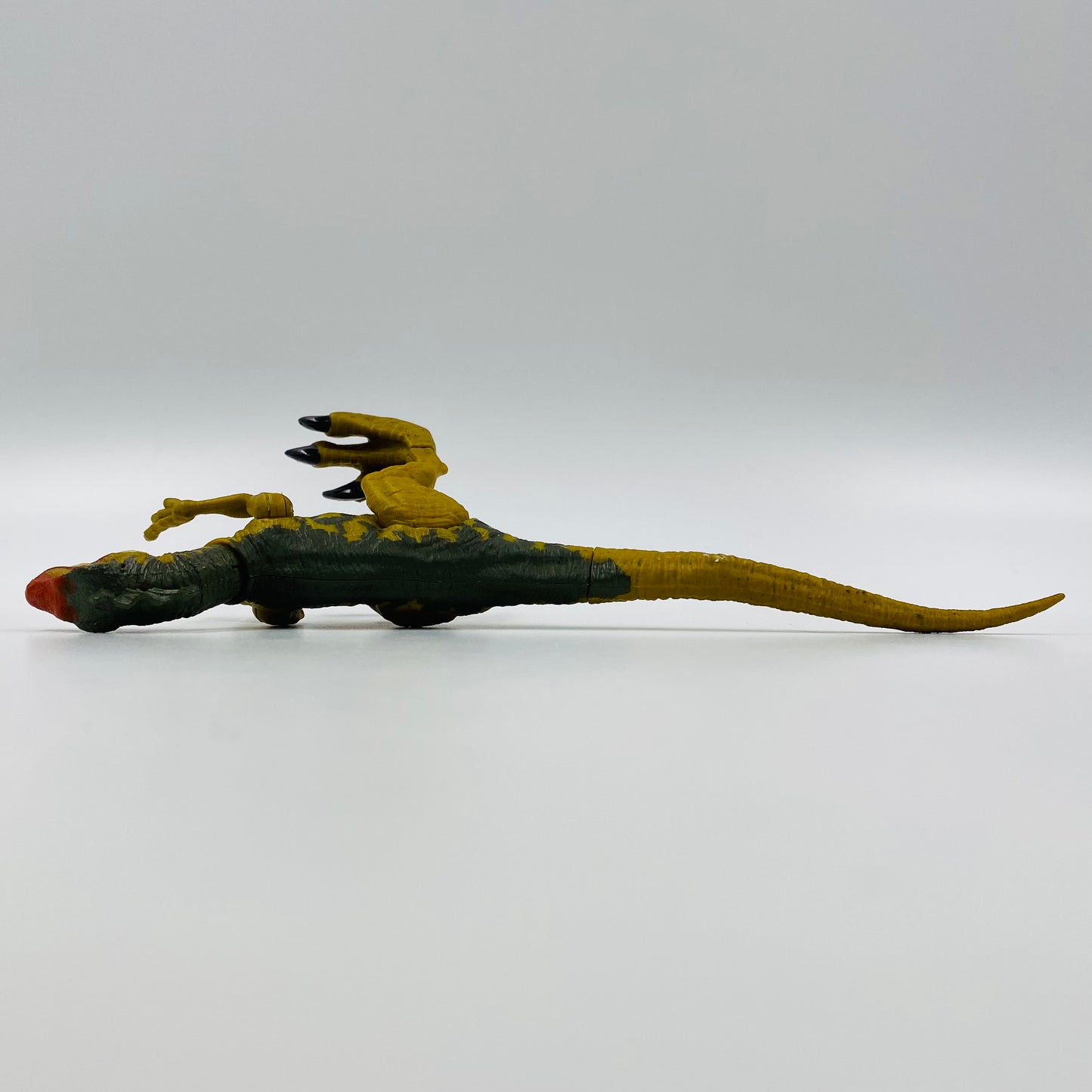 Jurassic World Dino Rivals Savage Strike Velociraptor loose action figure (2019) Mattel