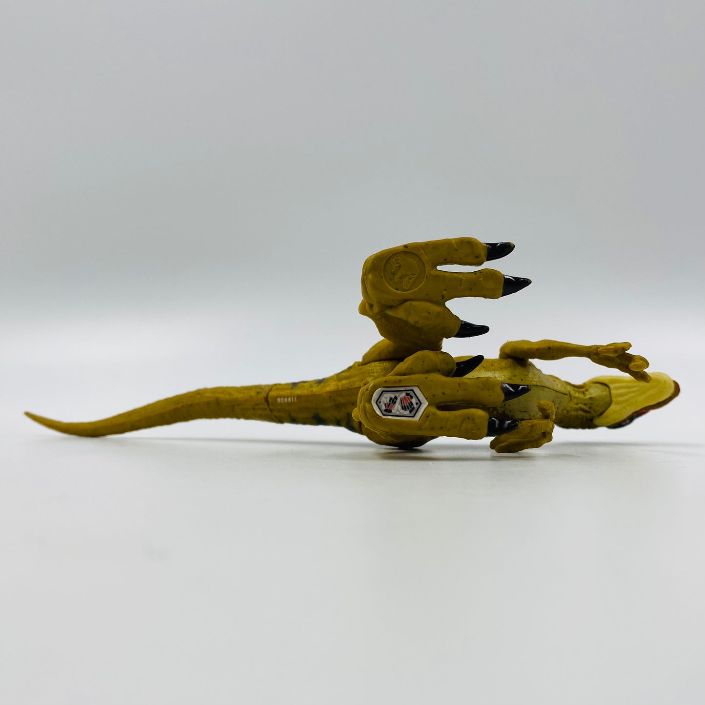 Jurassic World Dino Rivals Savage Strike Velociraptor loose action figure (2019) Mattel