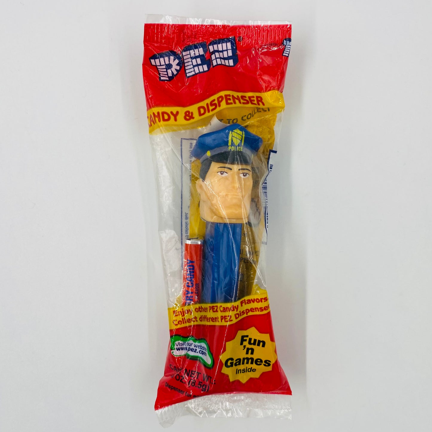 Emergency Heroes Pat the Policeman PEZ dispenser (2003) bagged 4.9 Hungary