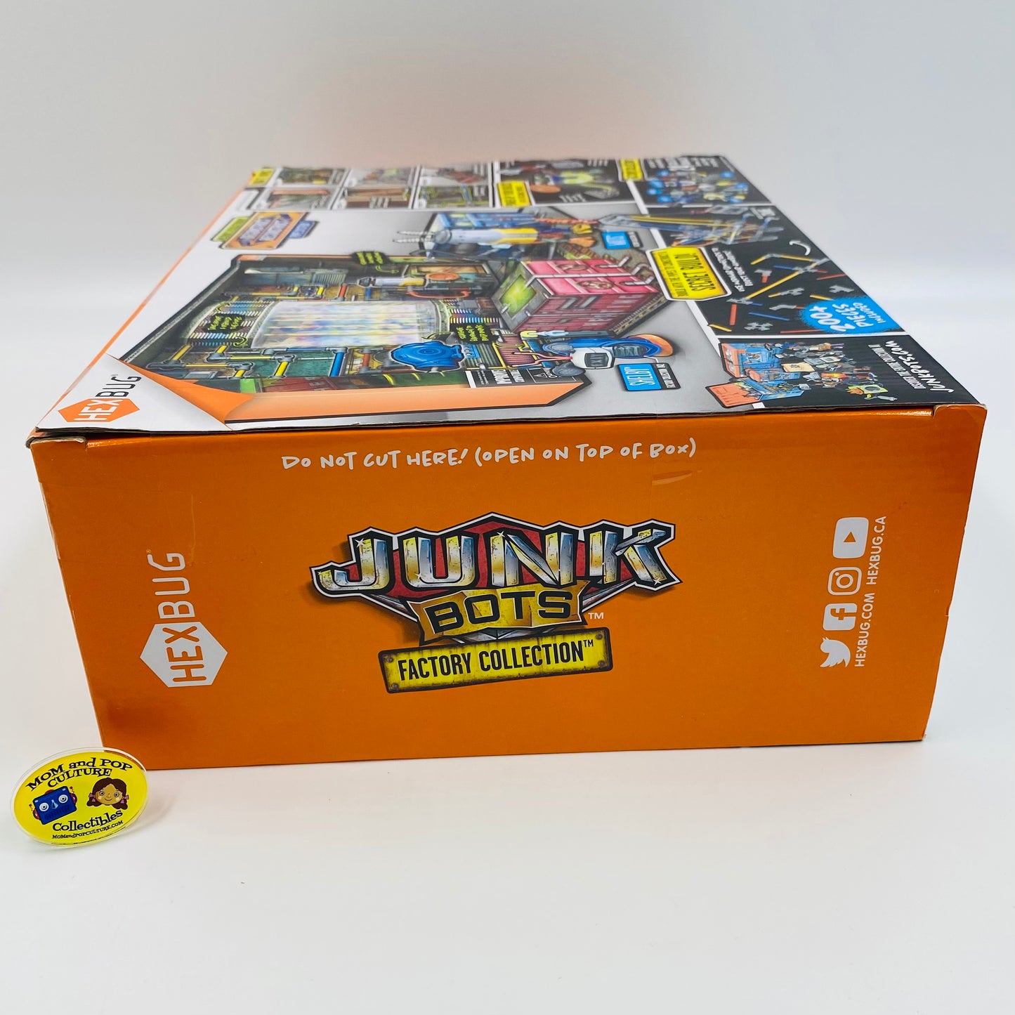 HEXBUG JUNKBOTS Factory Collection Power Substation Construction Kit 200 pc. boxed set (2021) Hexbug