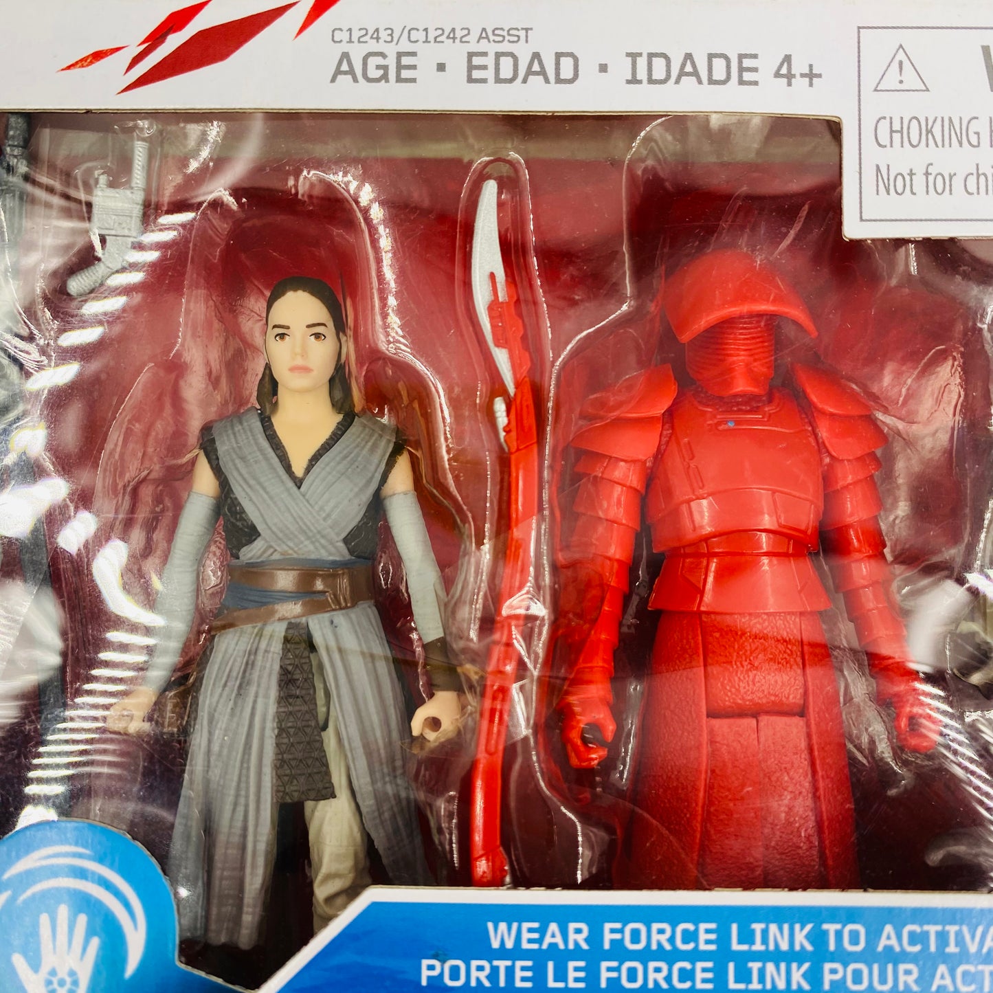 Star Wars The Last Jedi Rey (Jedi Training) & Elite Praetorian Guard 3.75” boxed action figures (2017) Hasbro