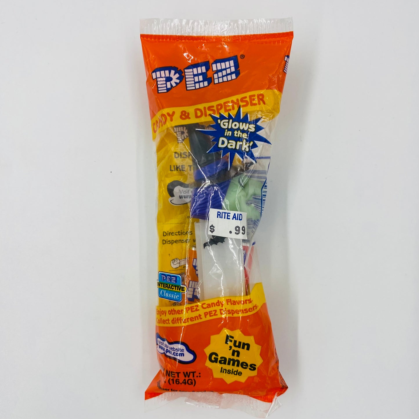 Halloween Witch (glows in the dark) PEZ dispenser (2005) bagged 5.9 Slovenia