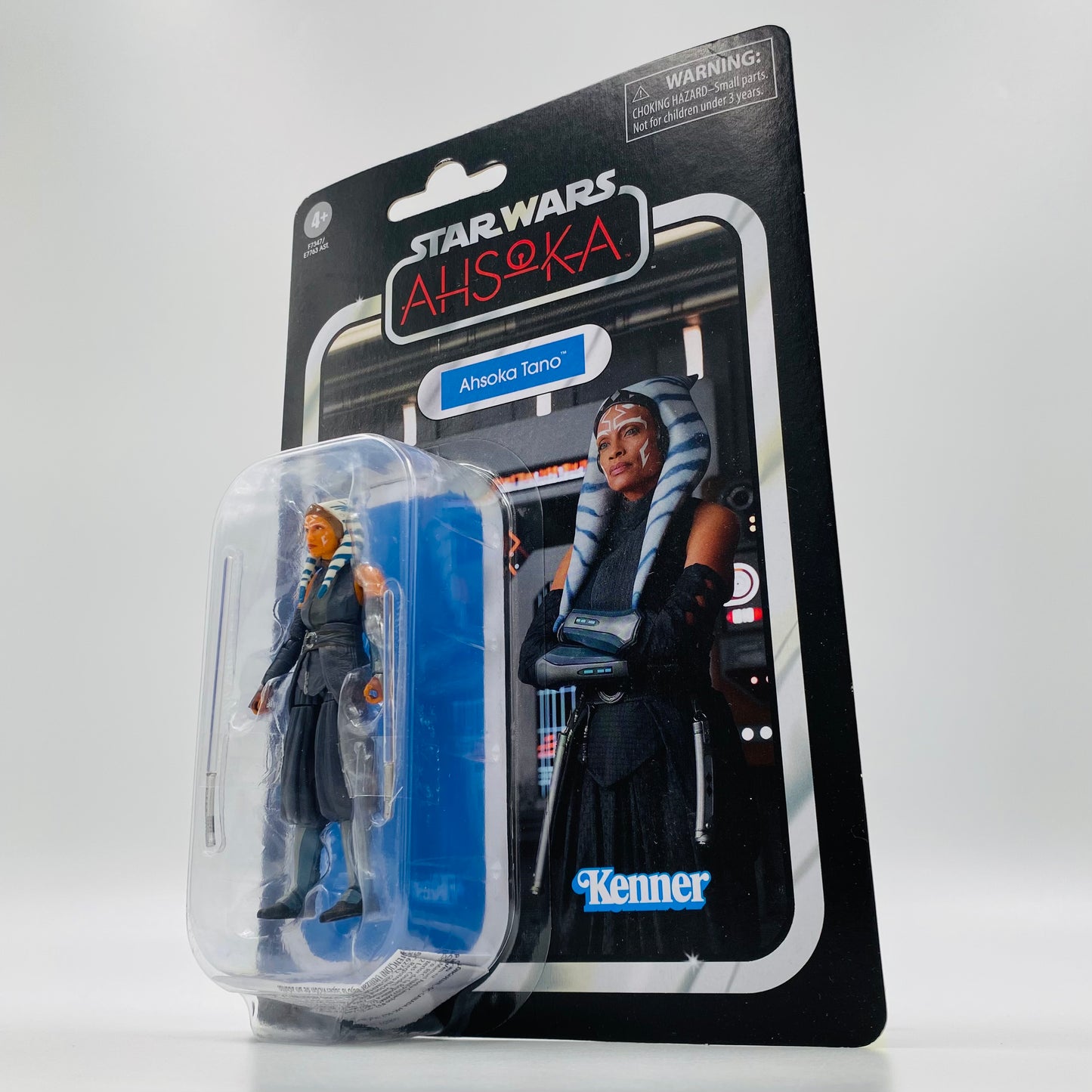 Star Wars The Vintage Collection Ahsoka Tano carded 3.75” action figure (2023) Kenner (Hasbro)