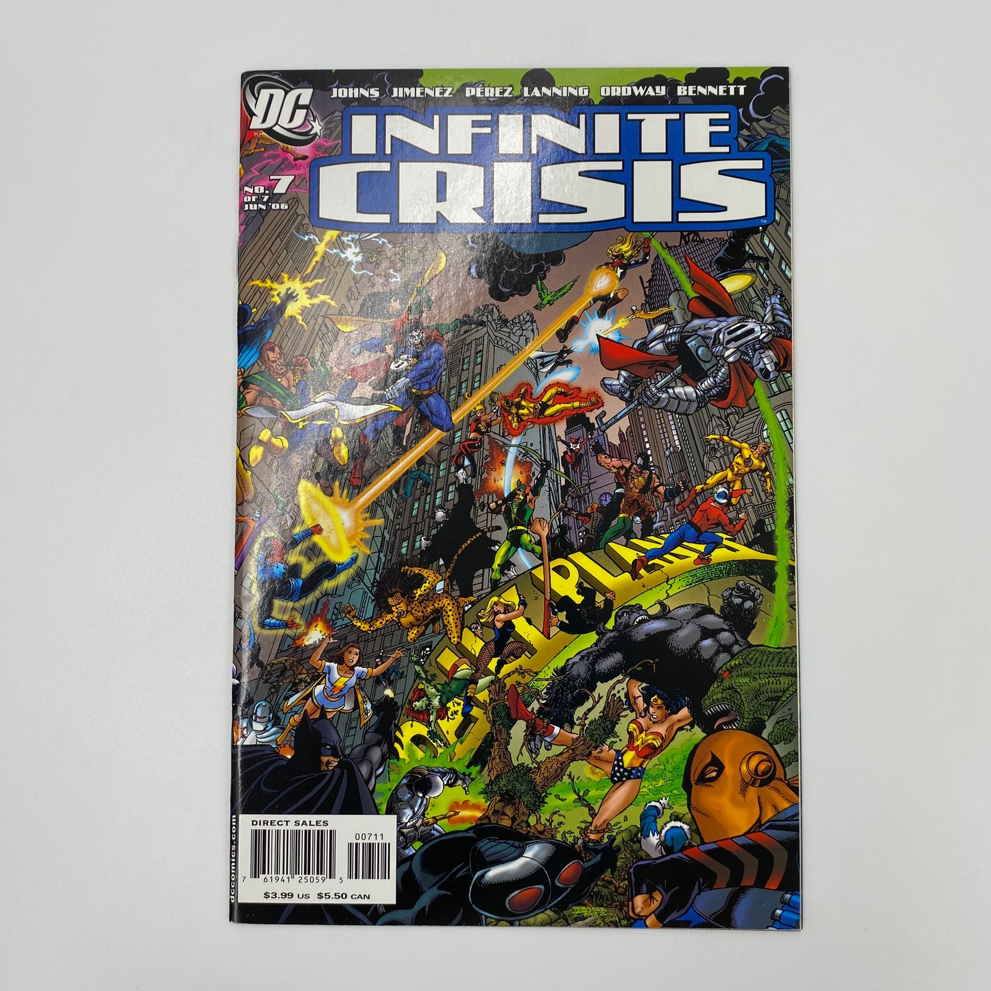 Infinite Crisis #7 (2006) DC (FN-)