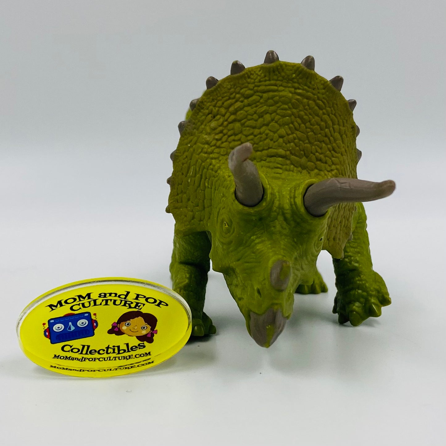 Jurassic World Fallen Kingdom Battle Damage Trieratops loose action figure (2018) Mattel