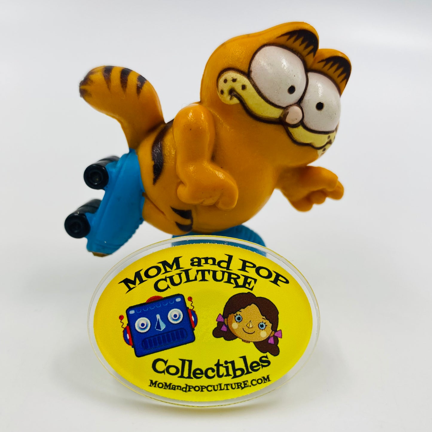 Garfield (blue roller skates) loose 2.25” PVC figurine (1980’s) Dakin