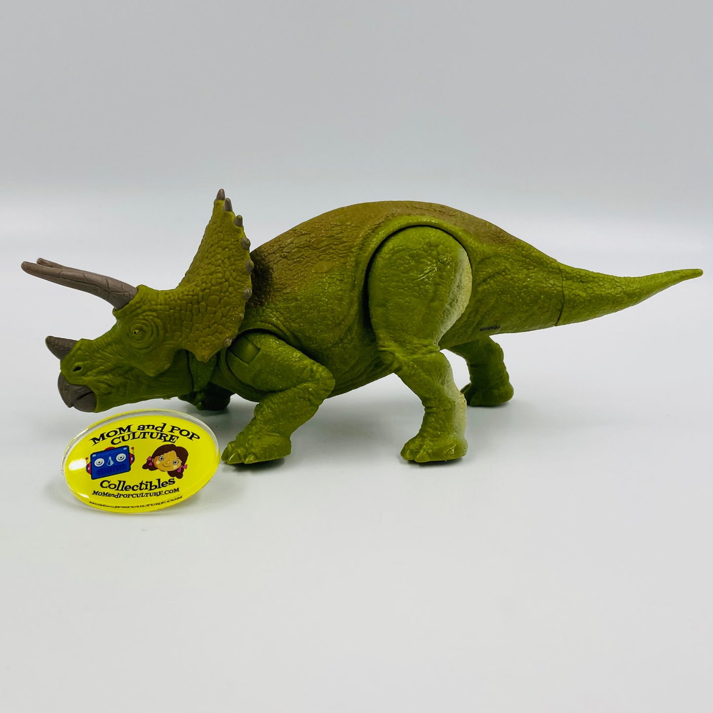Jurassic World Fallen Kingdom Battle Damage Trieratops loose action figure (2018) Mattel