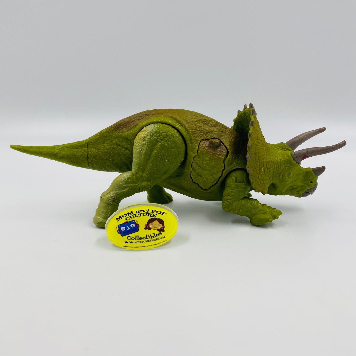 Jurassic World Fallen Kingdom Battle Damage Trieratops loose action figure (2018) Mattel