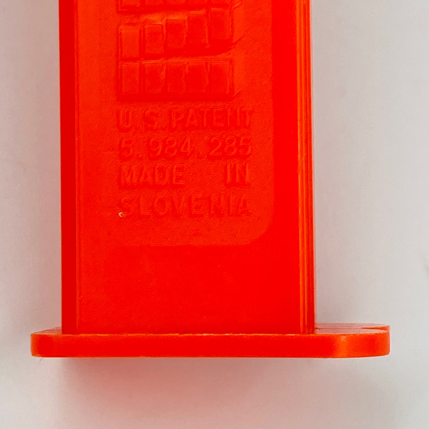 Looney Tunes “Cycling Taz” Tasmanian Devil PEZ dispenser (1999) loose 5.9 Slovenia