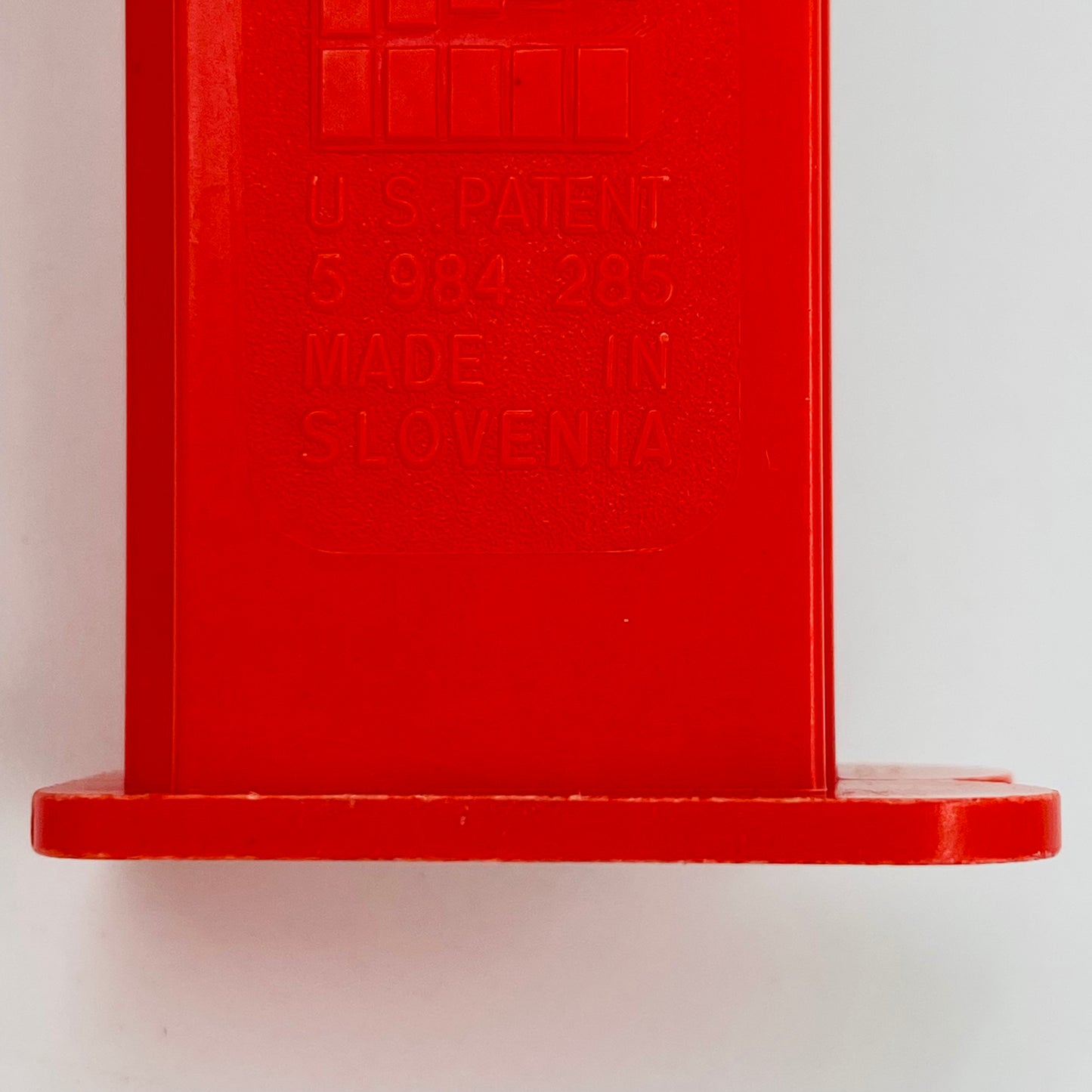 Incredibles Mr. Incredible PEZ dispenser (2004) loose 5.9 Slovenia